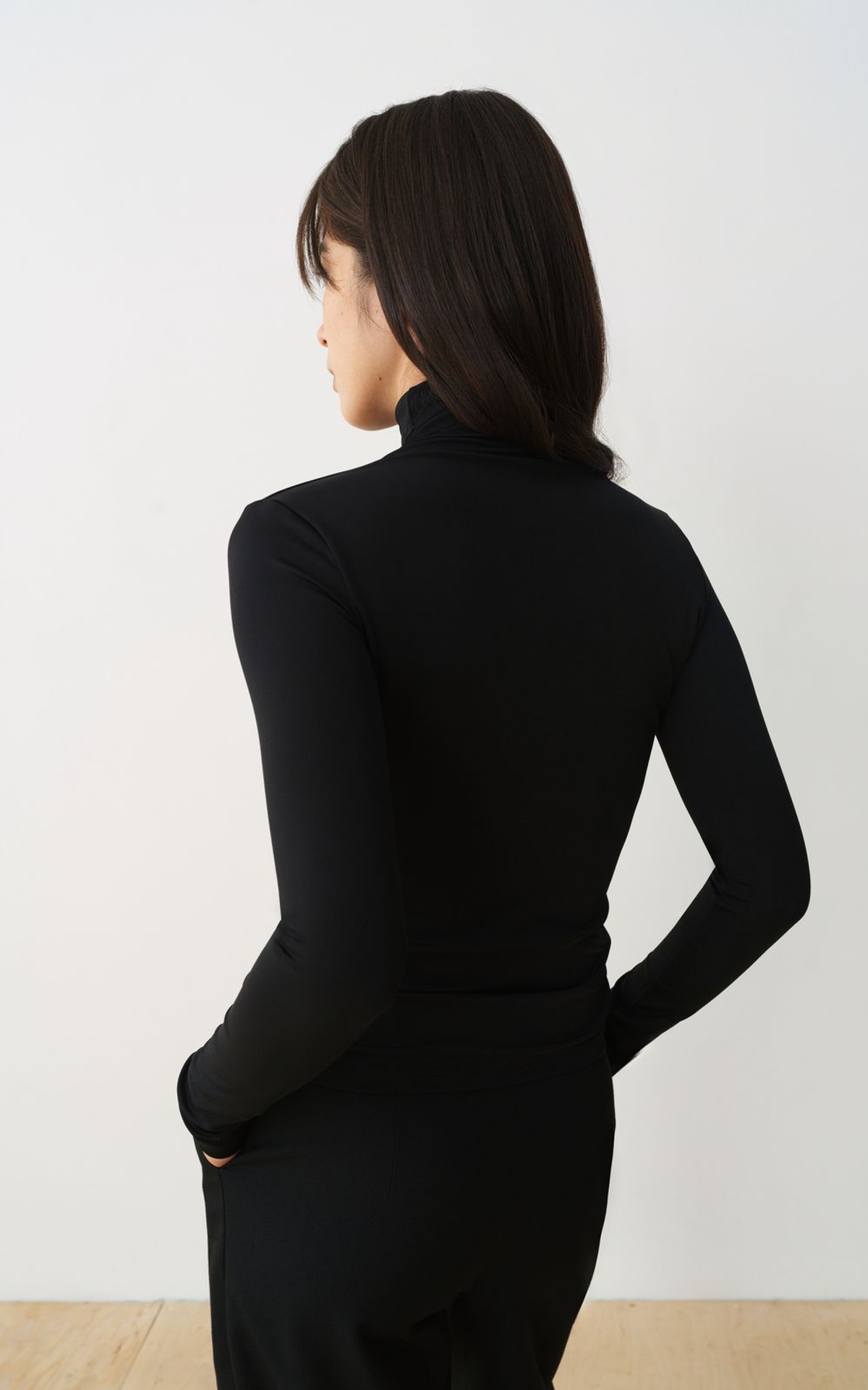 Лонгслів SECOND SKIN по фігурі