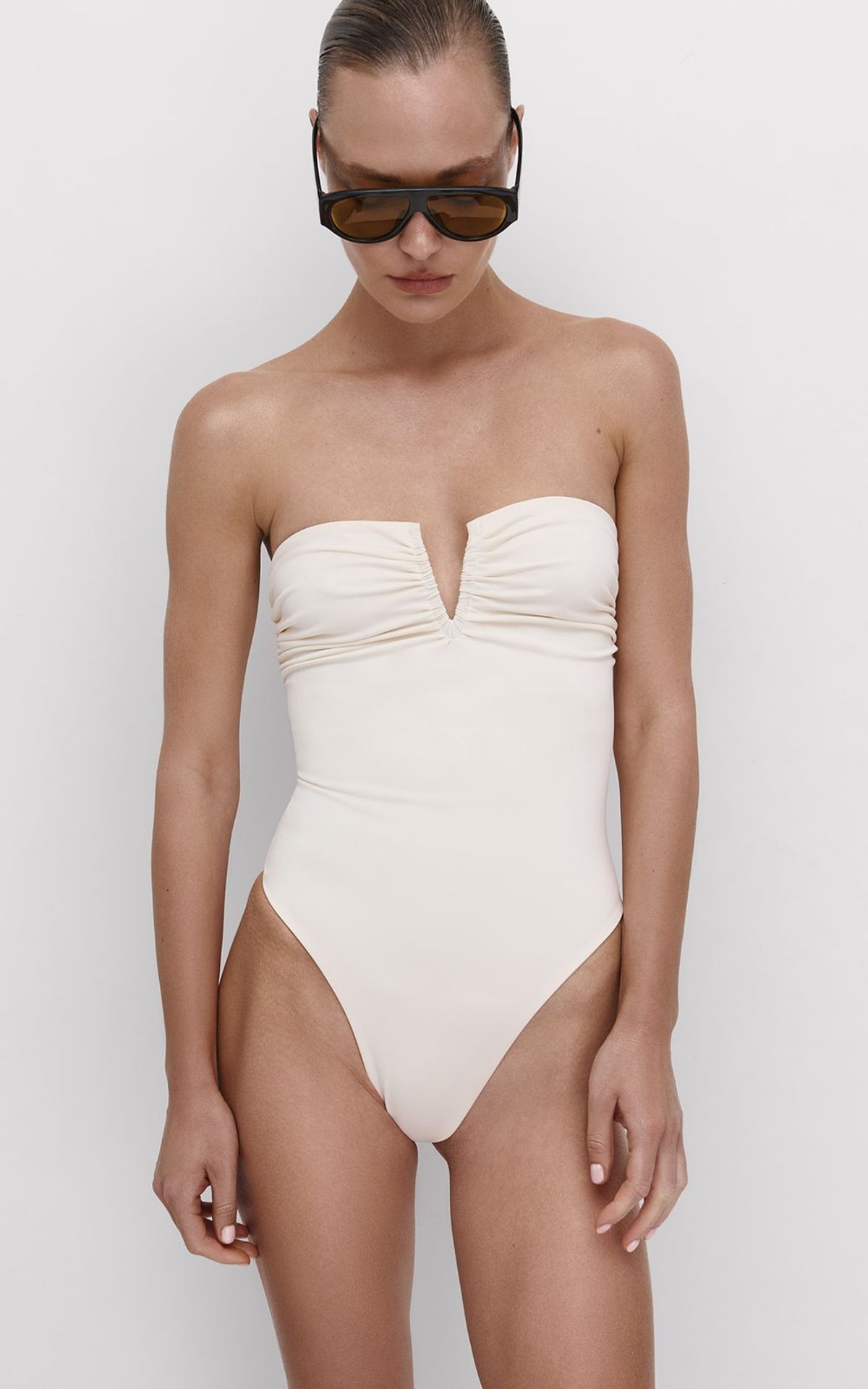 Jednoczęściowy strój kąpielowy bandeau