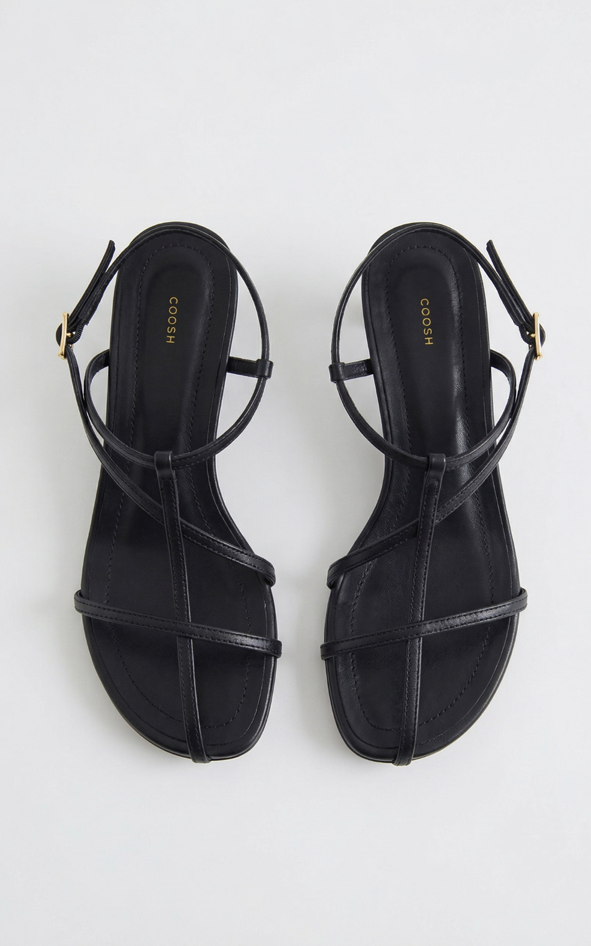 Босоніжки шкіряні з перехресними ремінцями