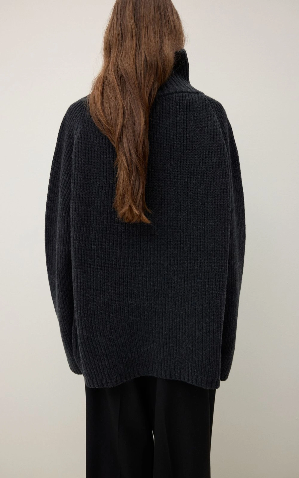 Светр oversize з високим коміром та блискавкою