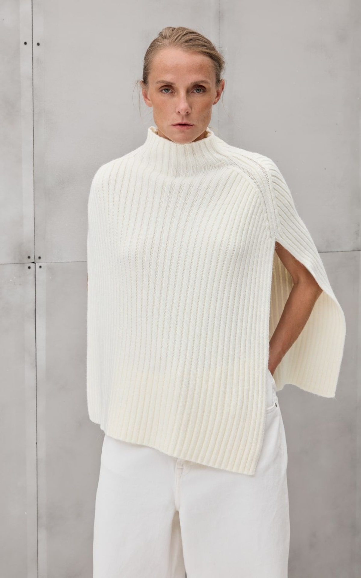ALV High-Collar Ribbed Wool Poncho