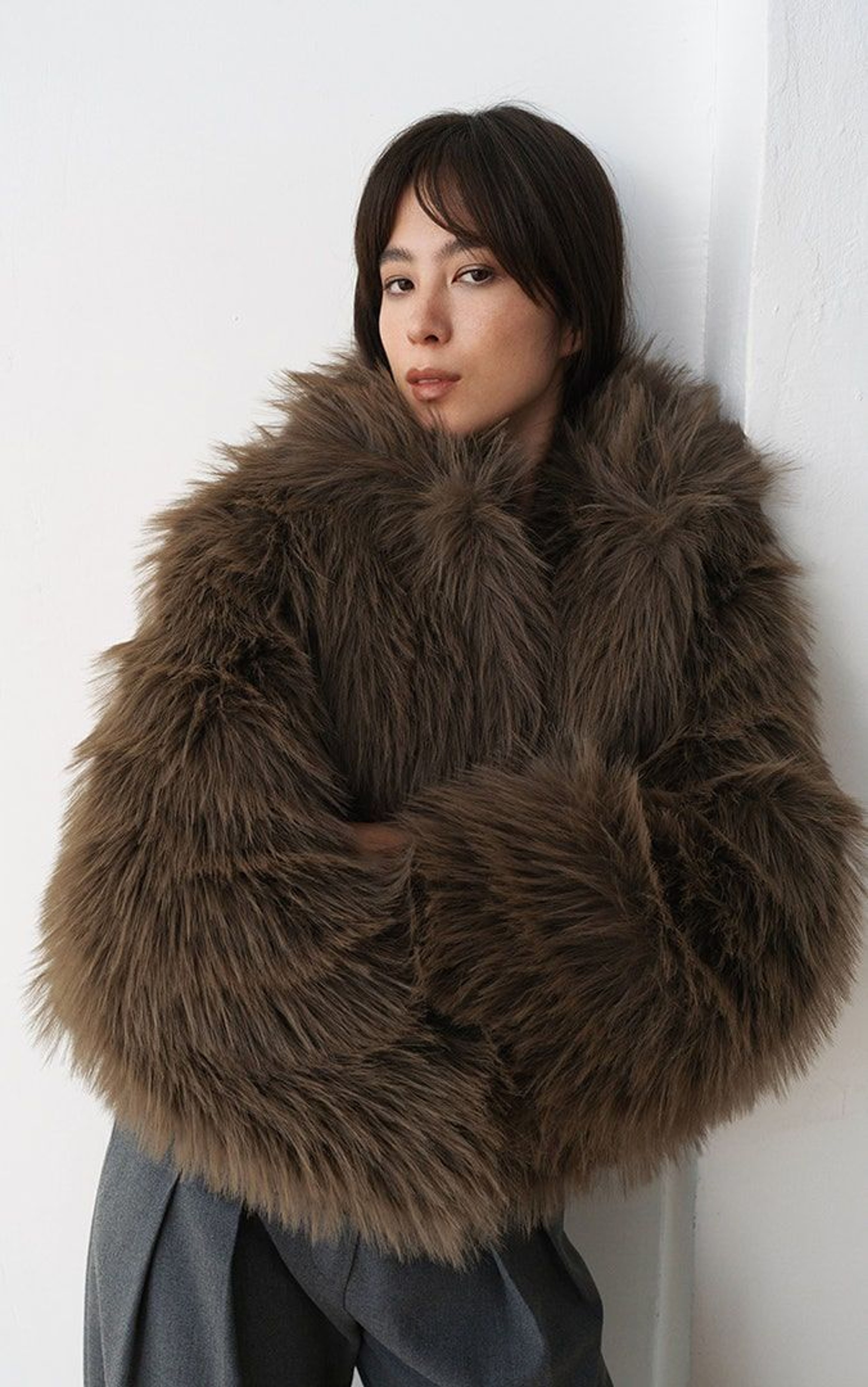 Krótkie Futro JADE ze Sztucznego Futra