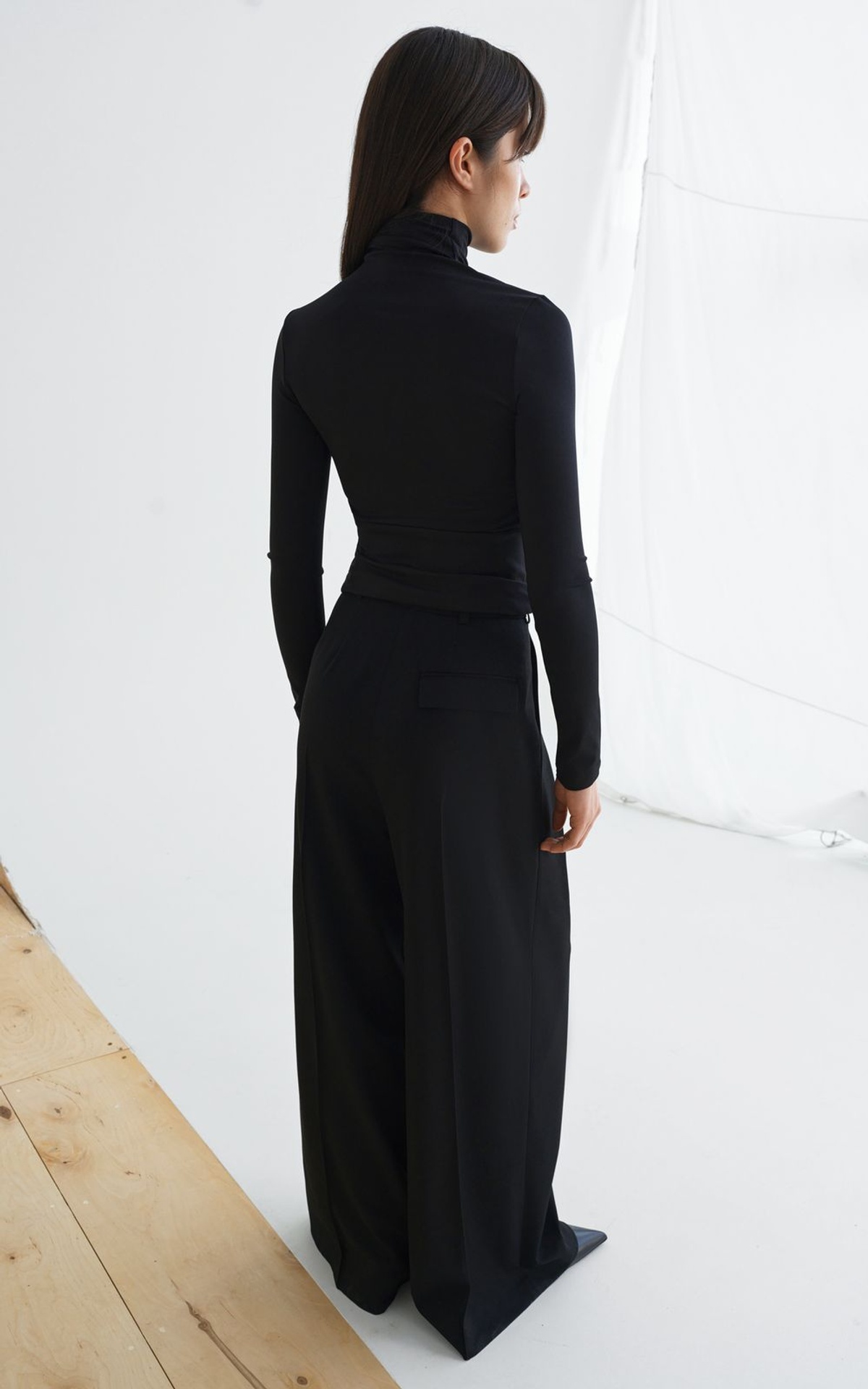 BLAKE Classic Wide-Leg Pants