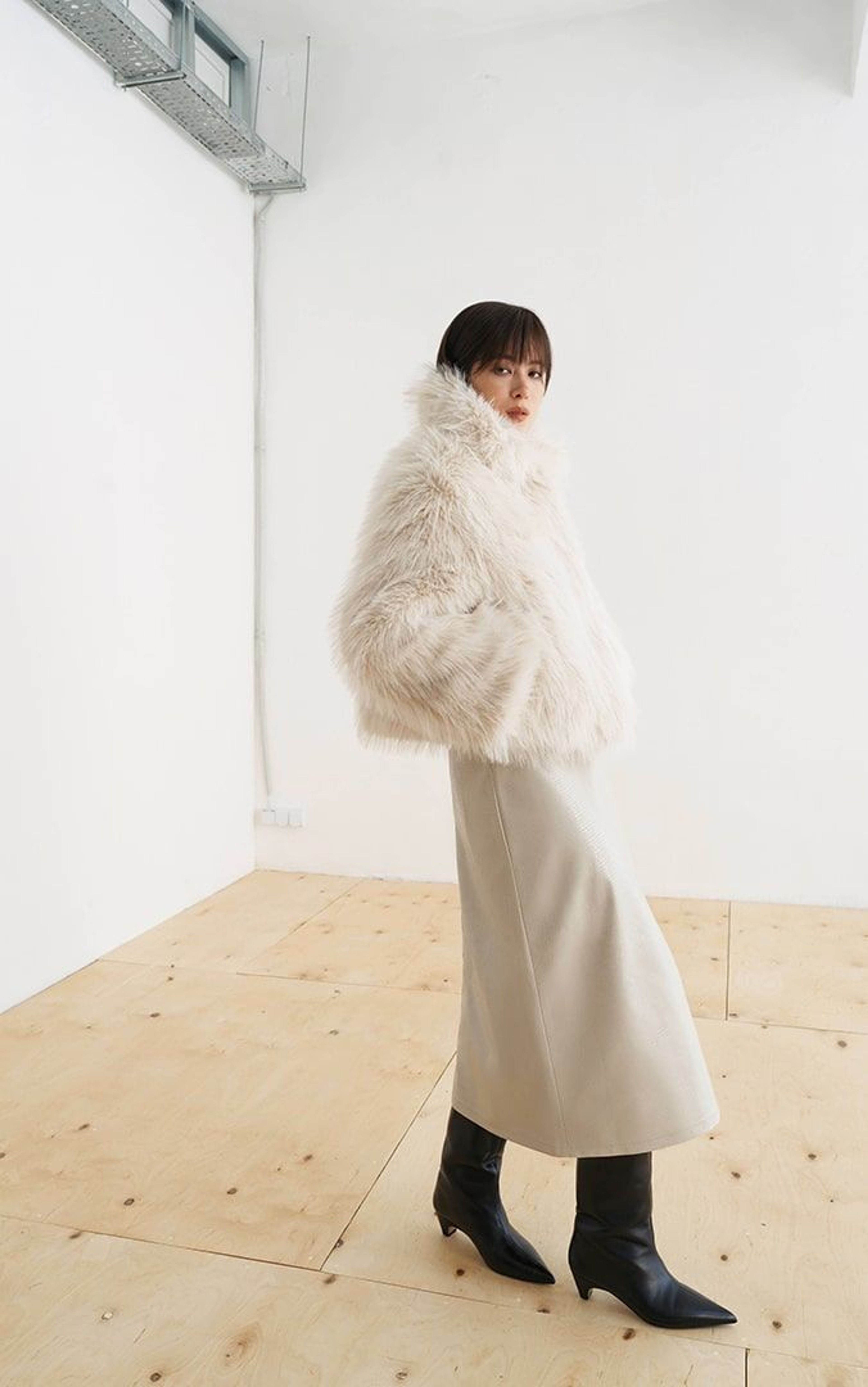 Krótkie Futro JADE ze Sztucznego Futra