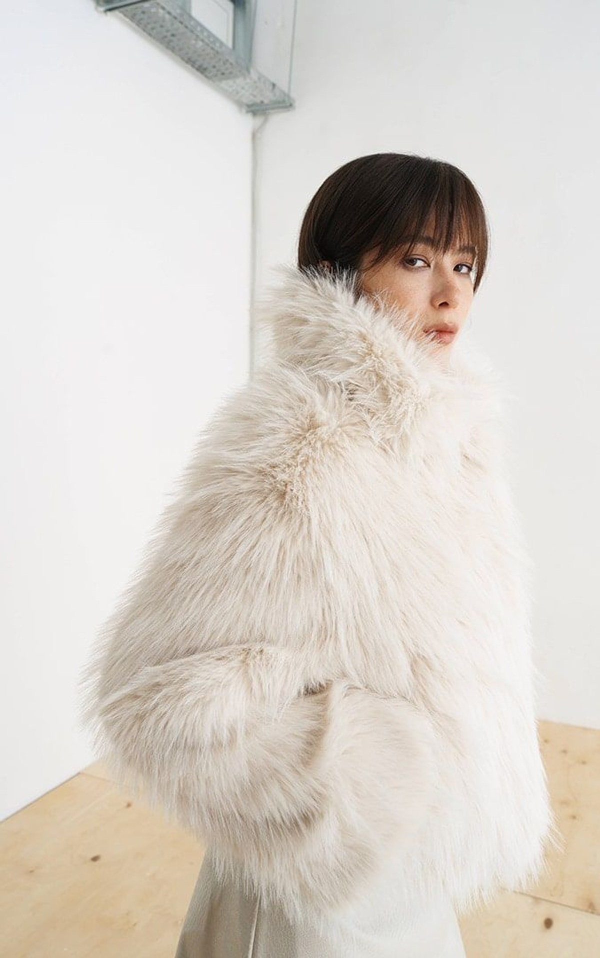 Krótkie Futro JADE ze Sztucznego Futra