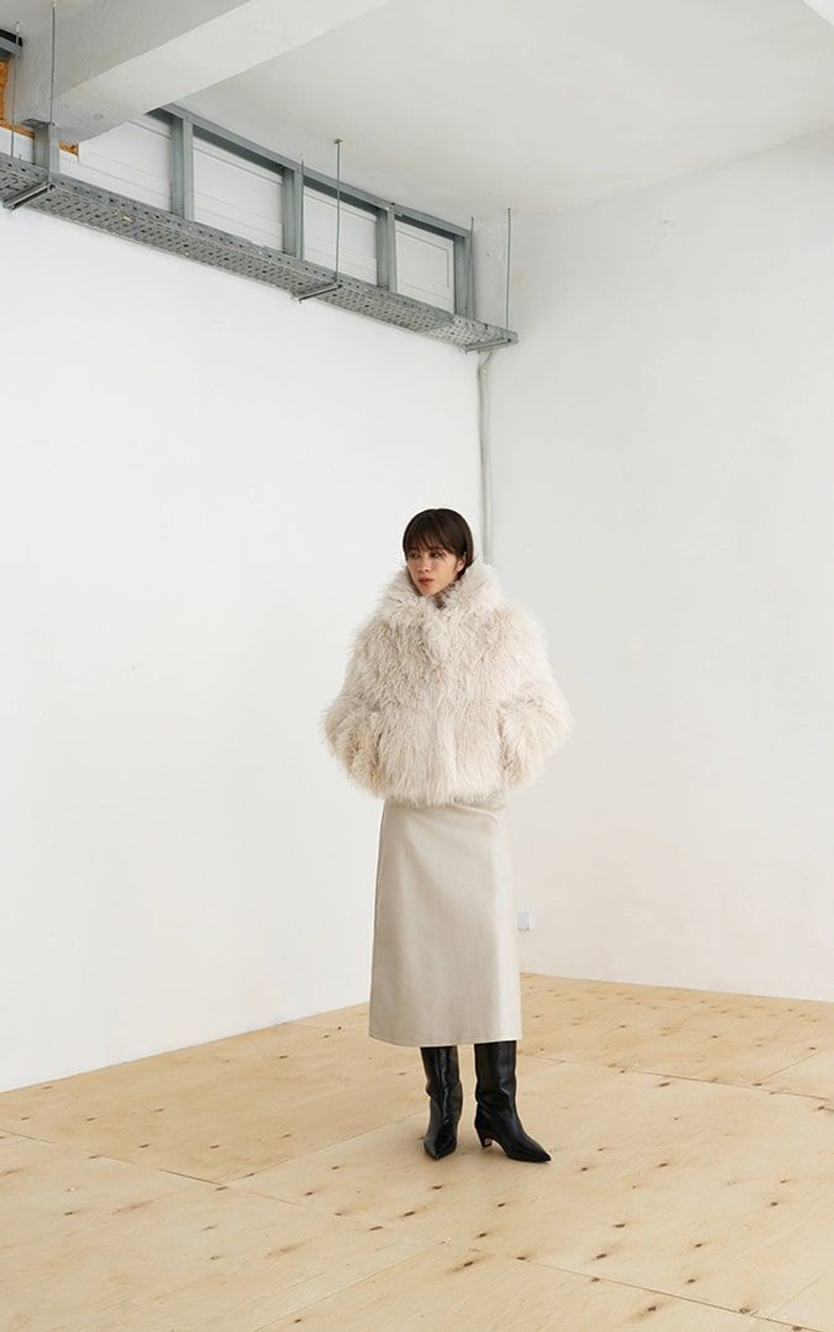 Krótkie Futro JADE ze Sztucznego Futra