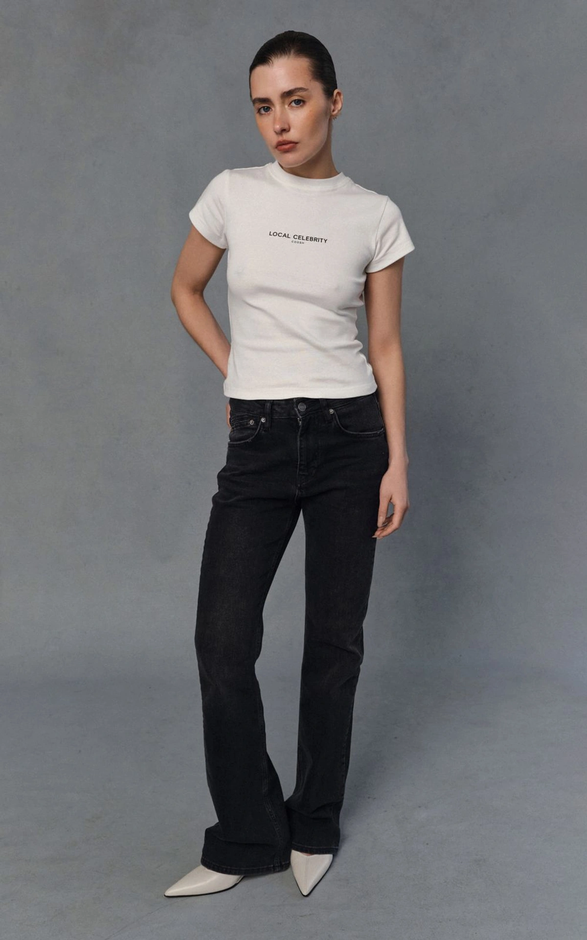 Dopasowany T-shirt LOCAL CELEBRITY