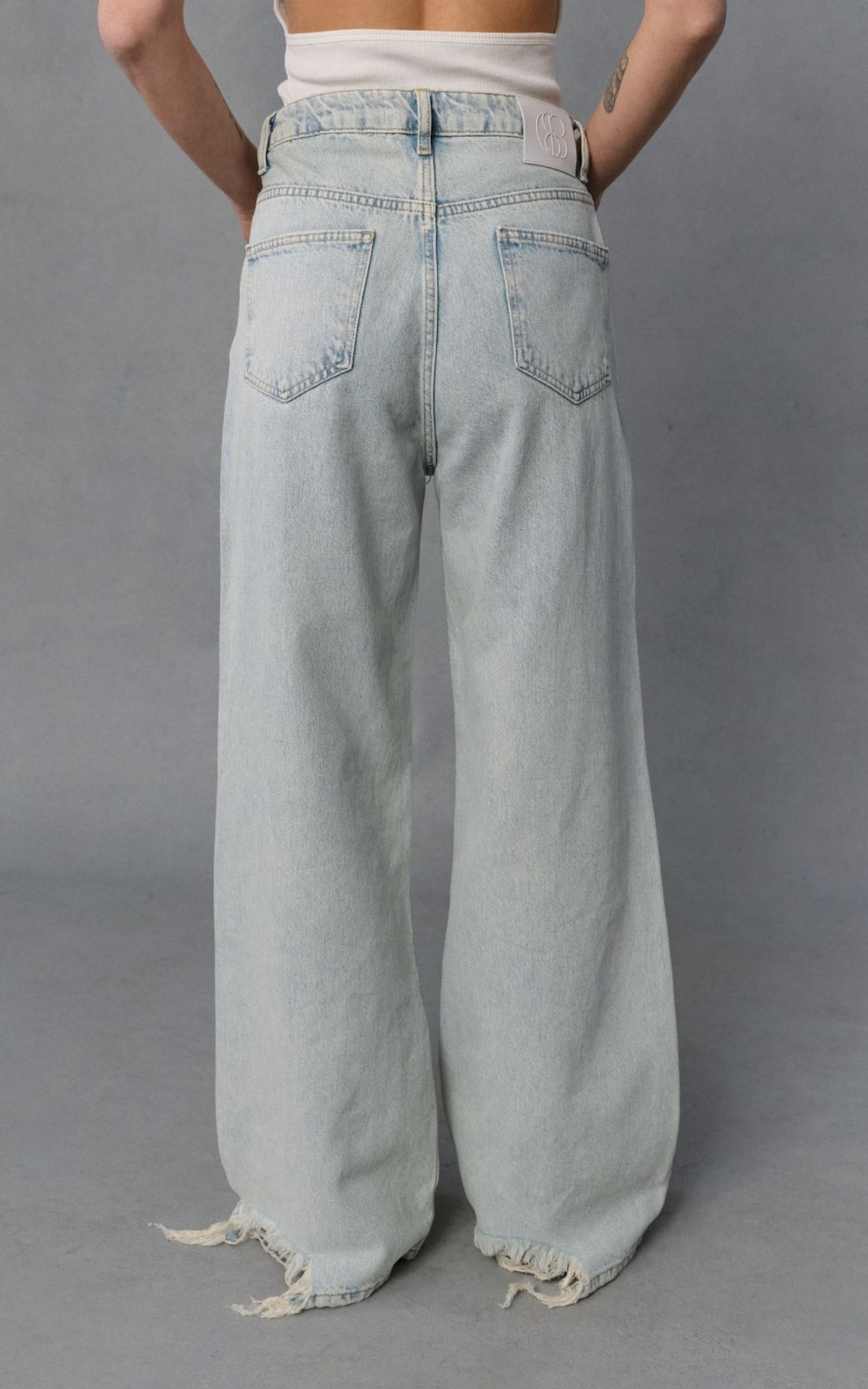Jeans WIDE-LEG with Decorative Cut-Outs