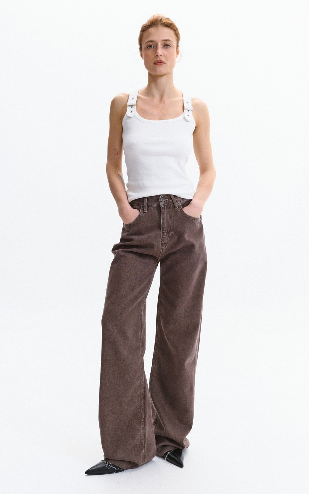 Jeans RELAXED with Raw Hem