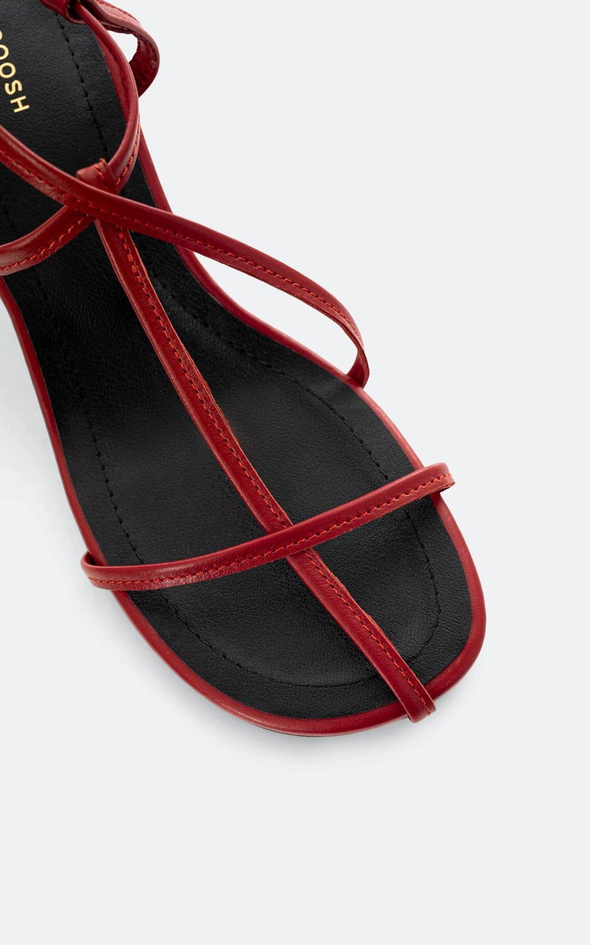 Босоніжки шкіряні з перехресними ремінцями
