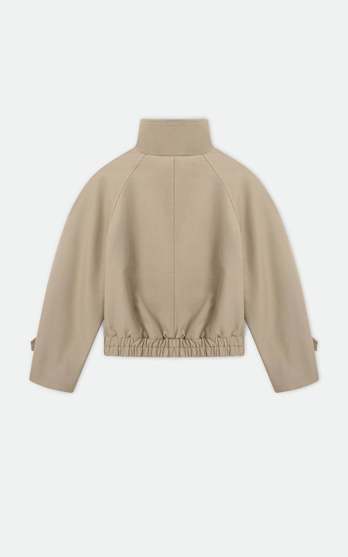 Тренч-бомбер зі структурованими плечима