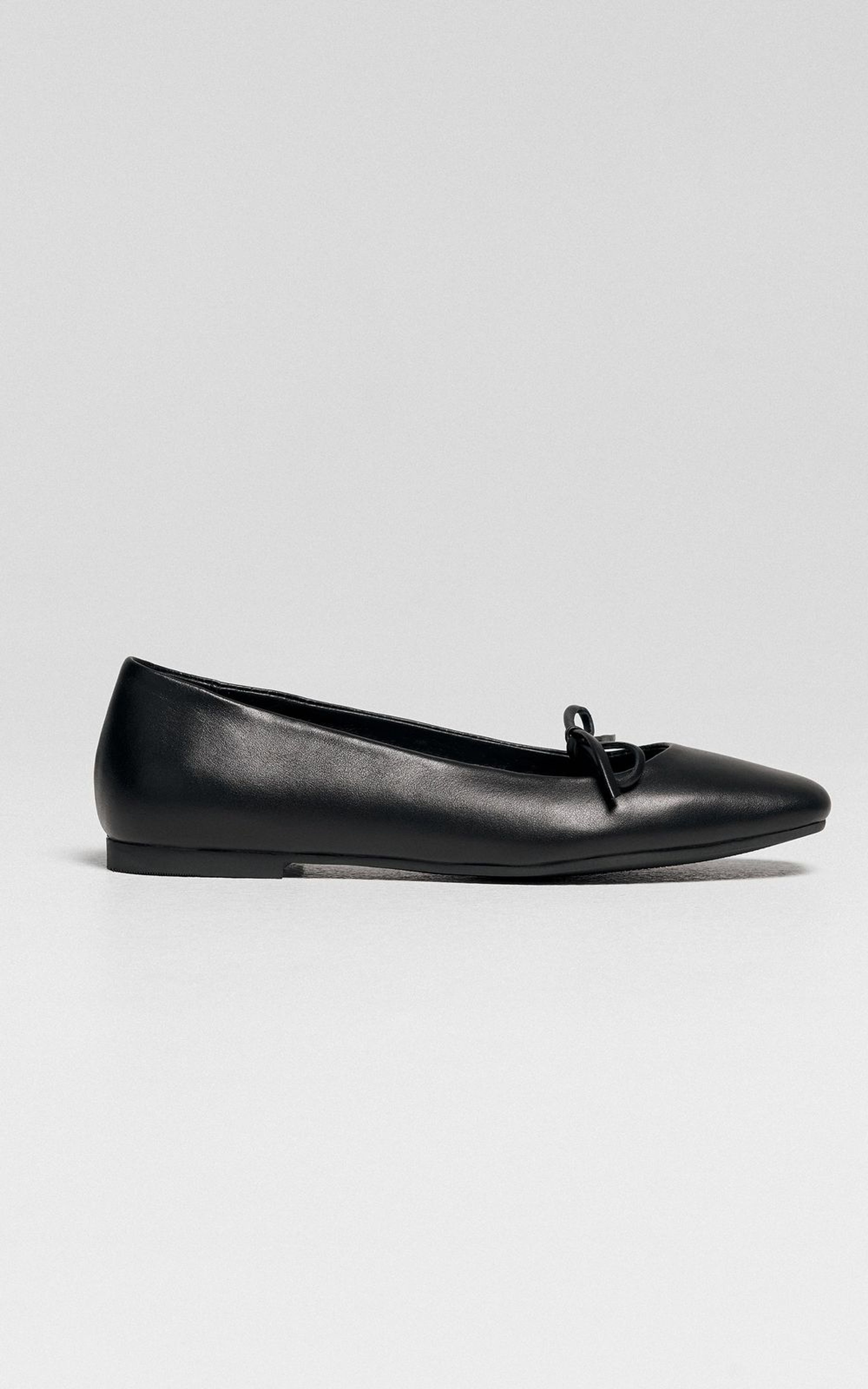 JETE Ballet Flats