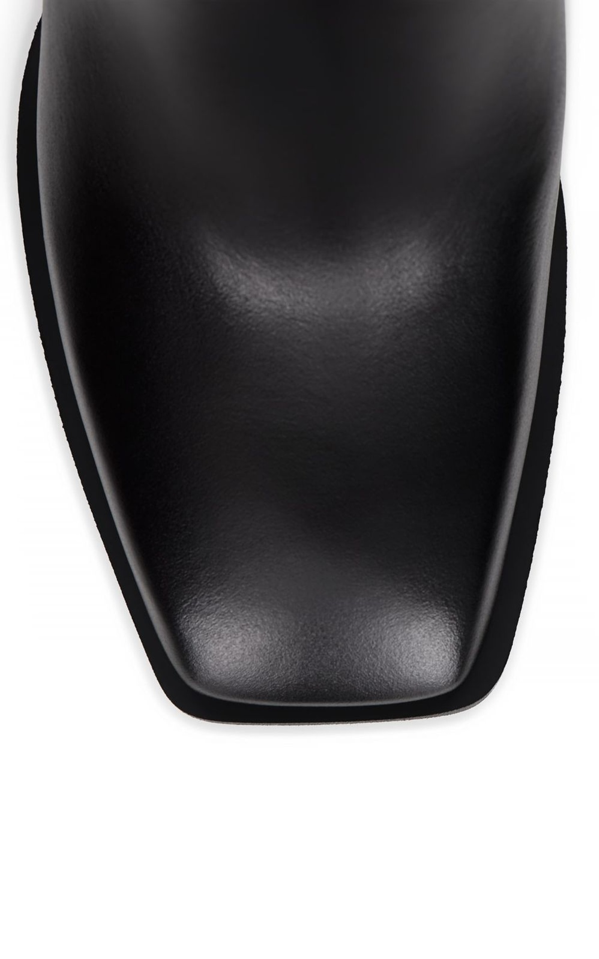 Ботфорти із широкою халявою