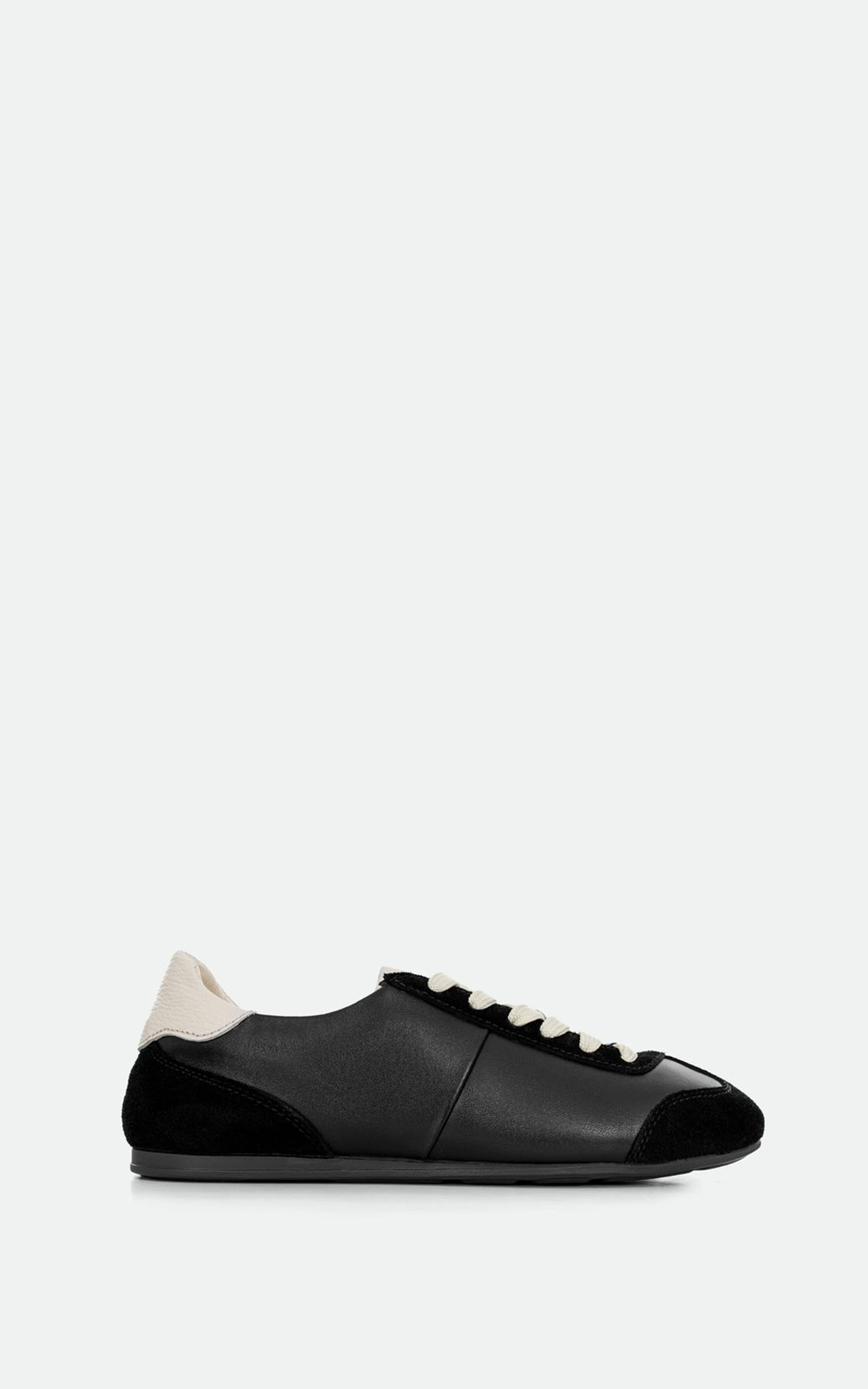 Skórzane sneakersy z zamszowymi wstawkami