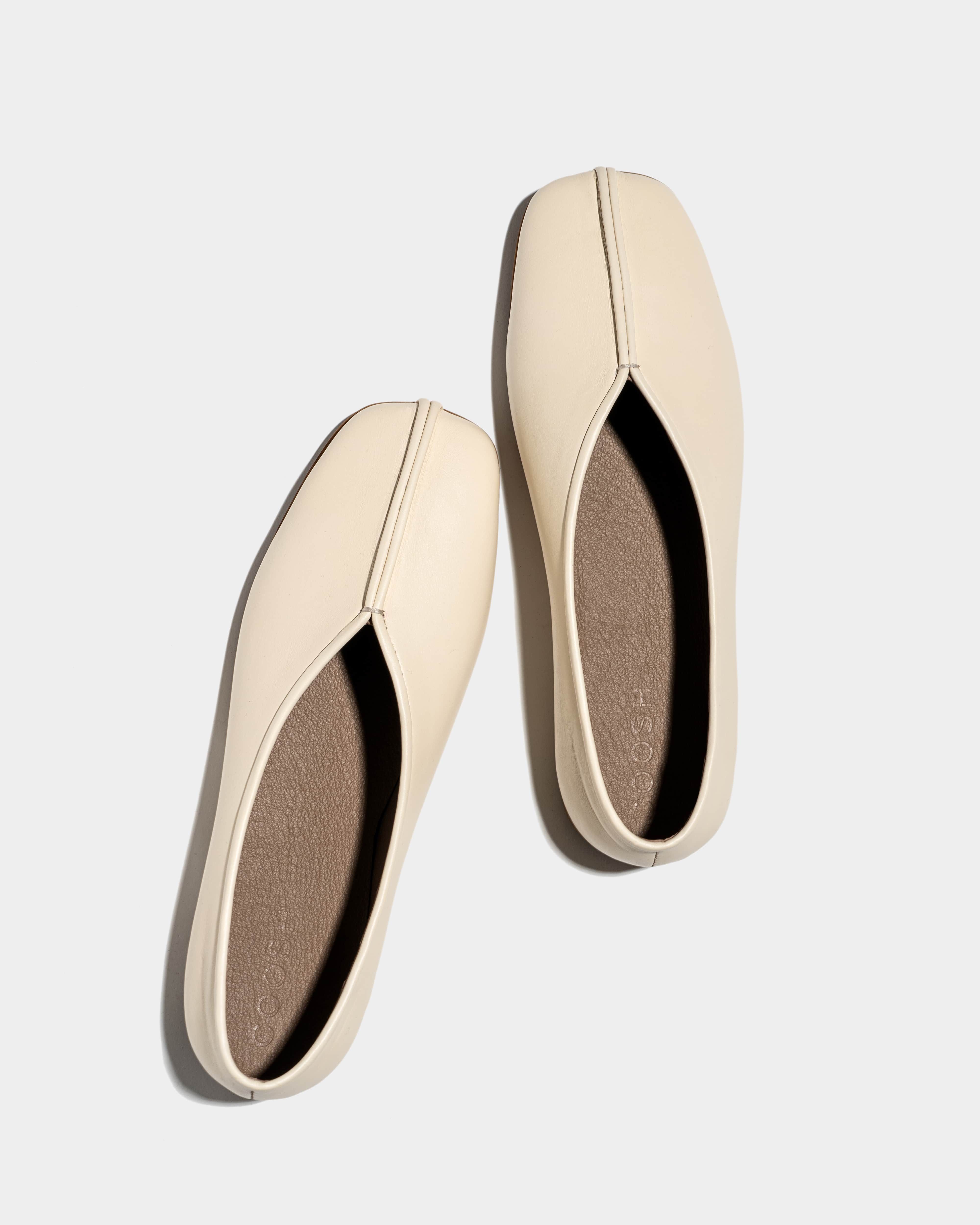 【ALAIA】Square-toe flat ballerinas ALAÏA Women's Black Mesh Ballet Flats | ALAÏA US