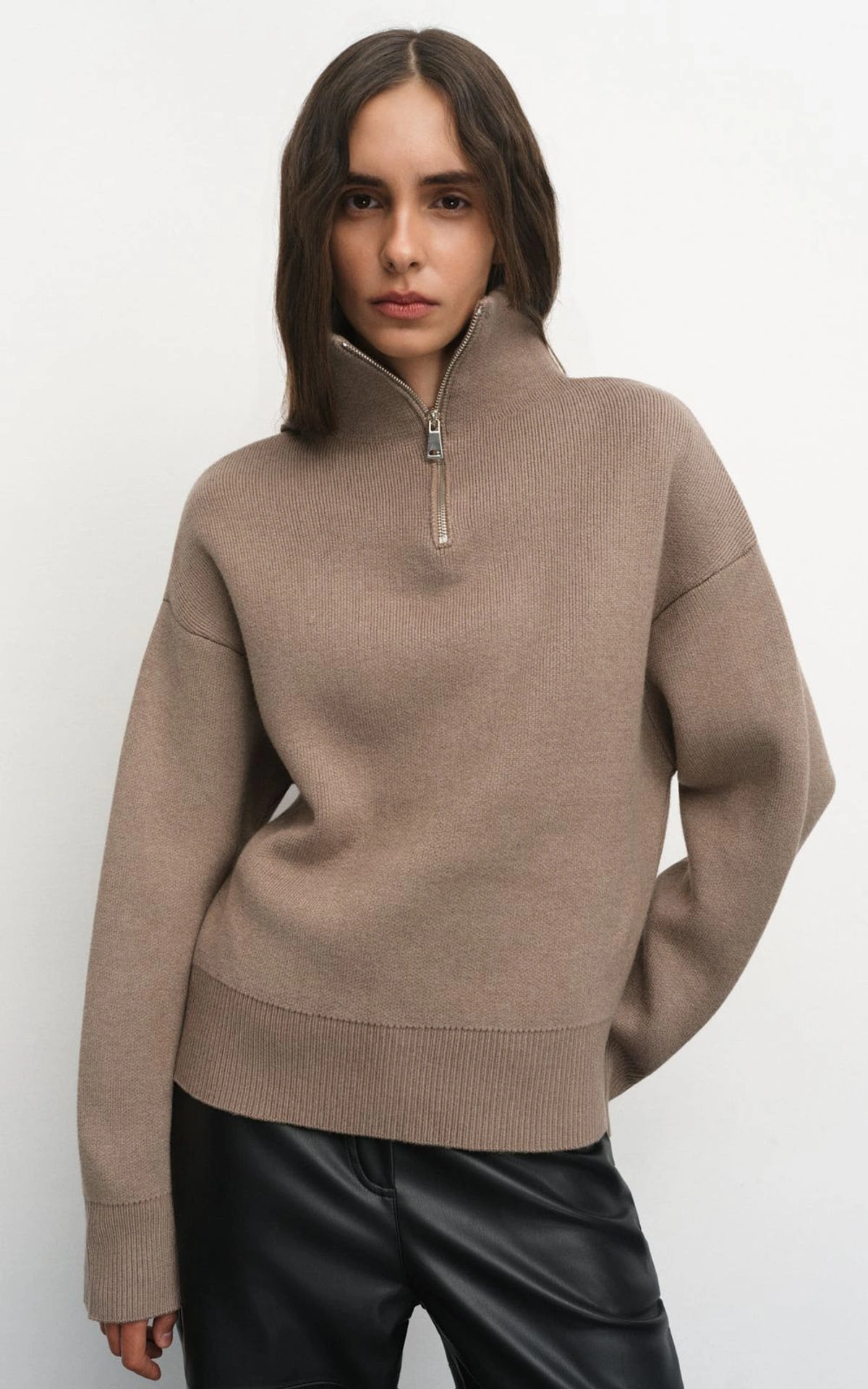 Sweter MARIE z wiskozy ze stójką