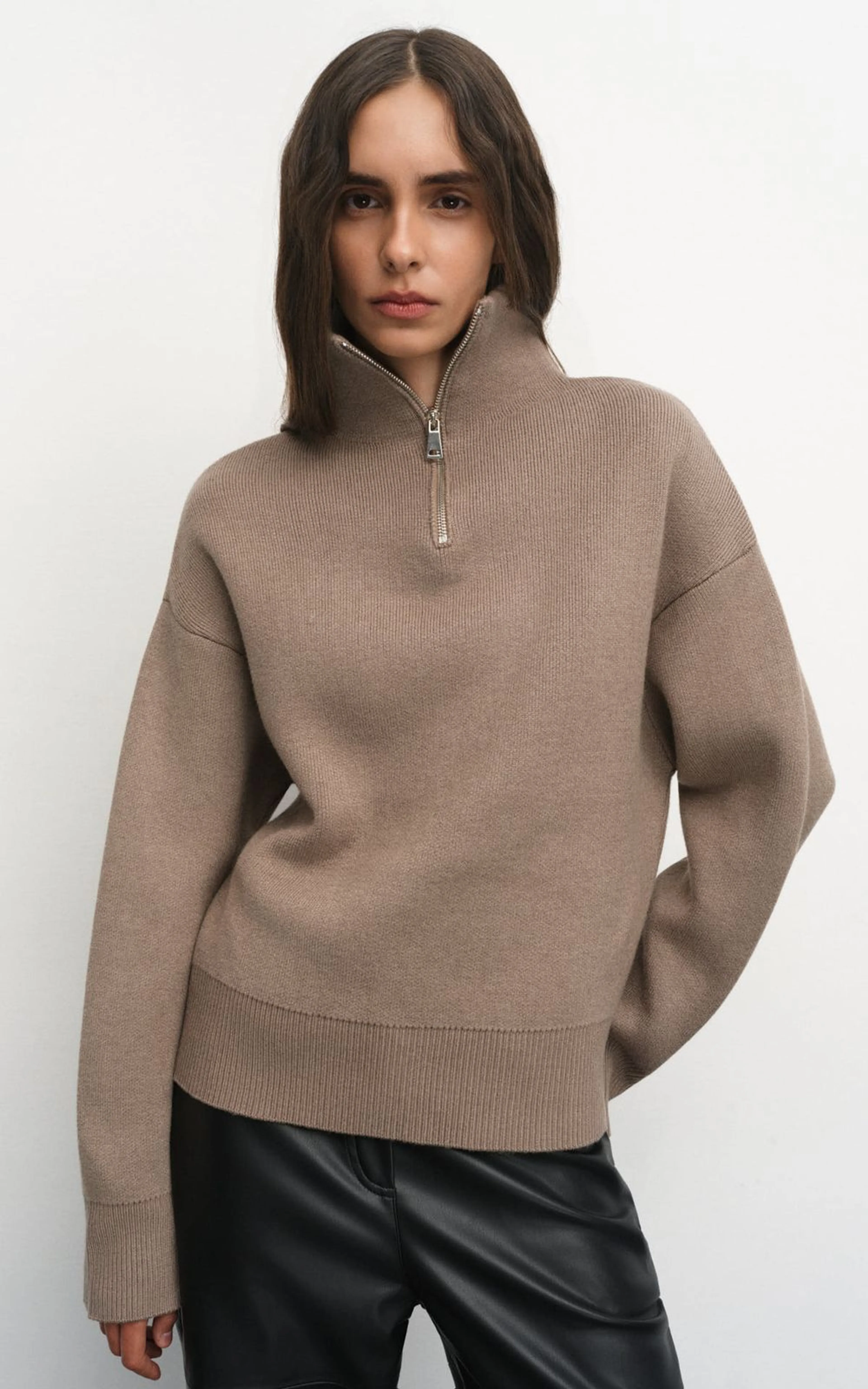 Sweter MARIE z wiskozy ze stójką