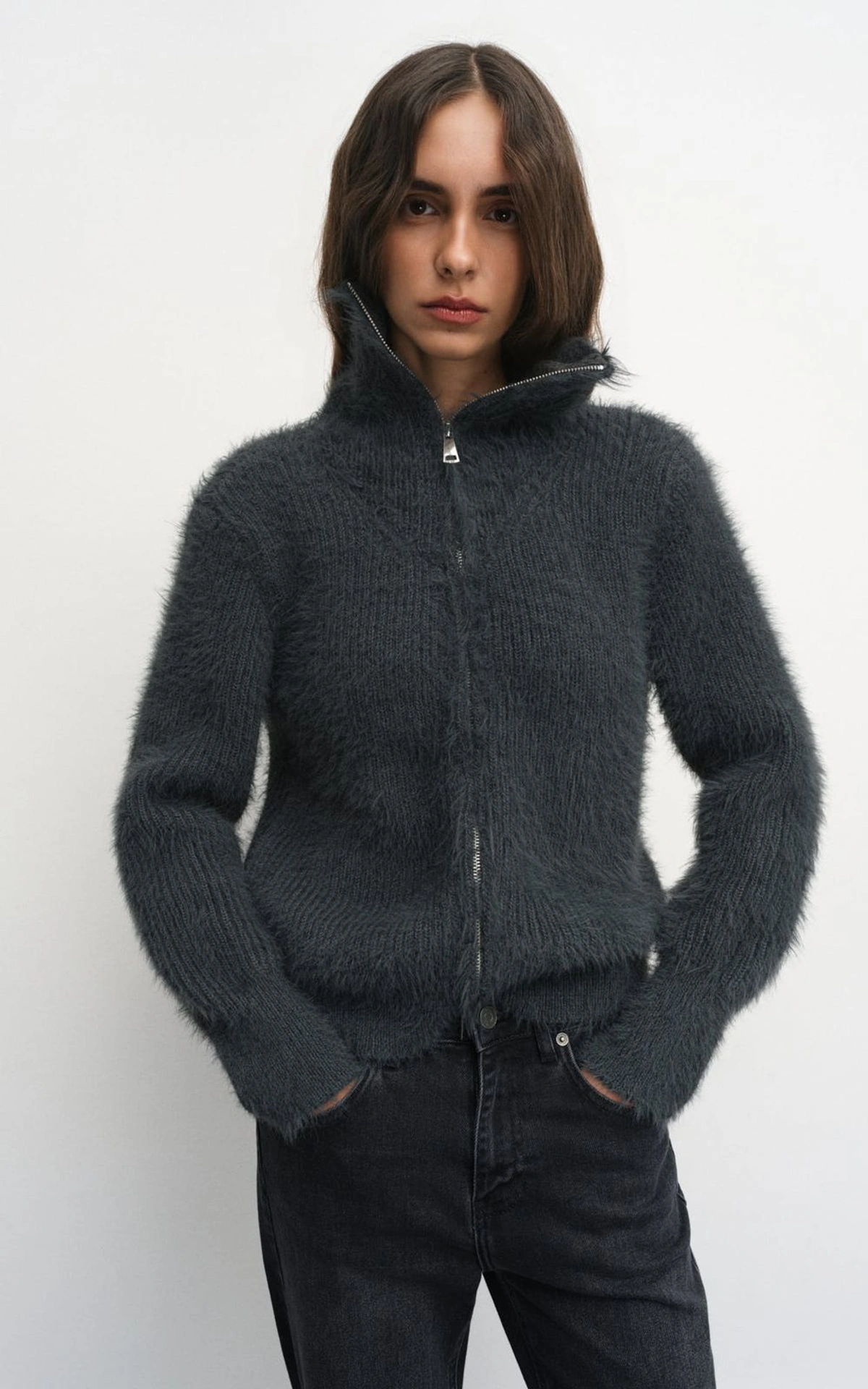 Puszysty sweter na zamek