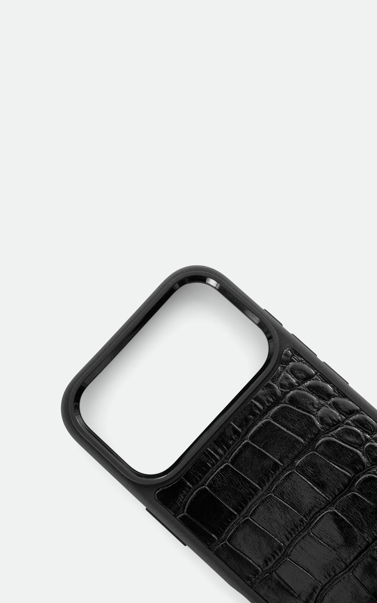 Шкіряний чохол на iPhone 17