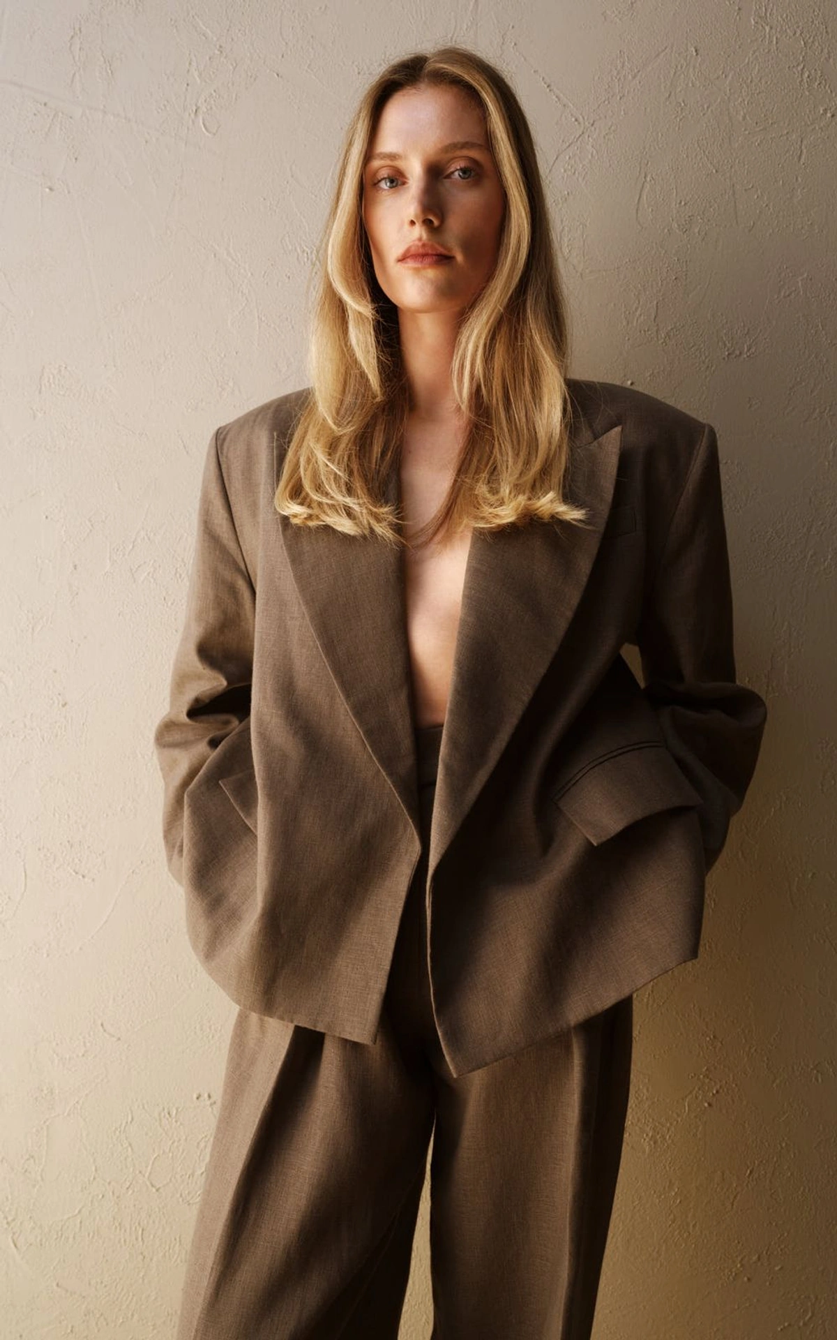 ARNE Straight-Cut Linen Blazer with Shoulder Pads