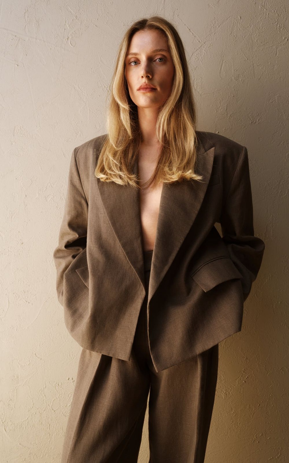 ARNE Straight-Cut Linen Blazer with Shoulder Pads