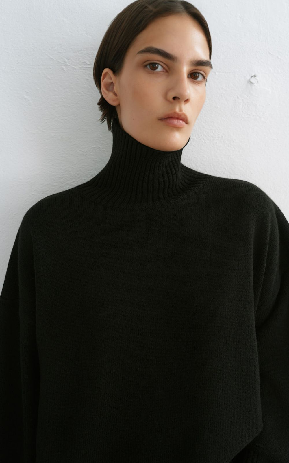 AMI Wool Blend Turtleneck Oversize Sweater - Black | COOSH