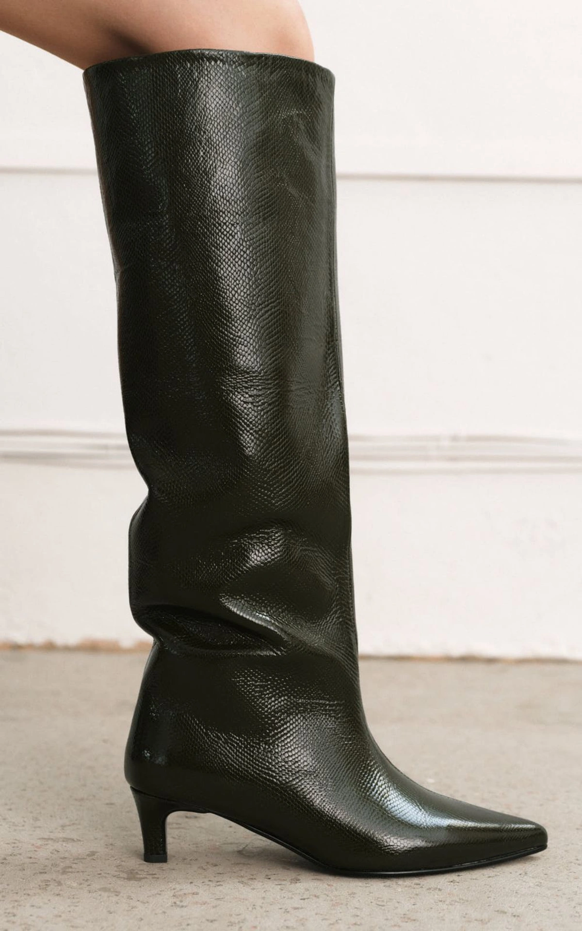 KELLY Low Heels Textured Boots