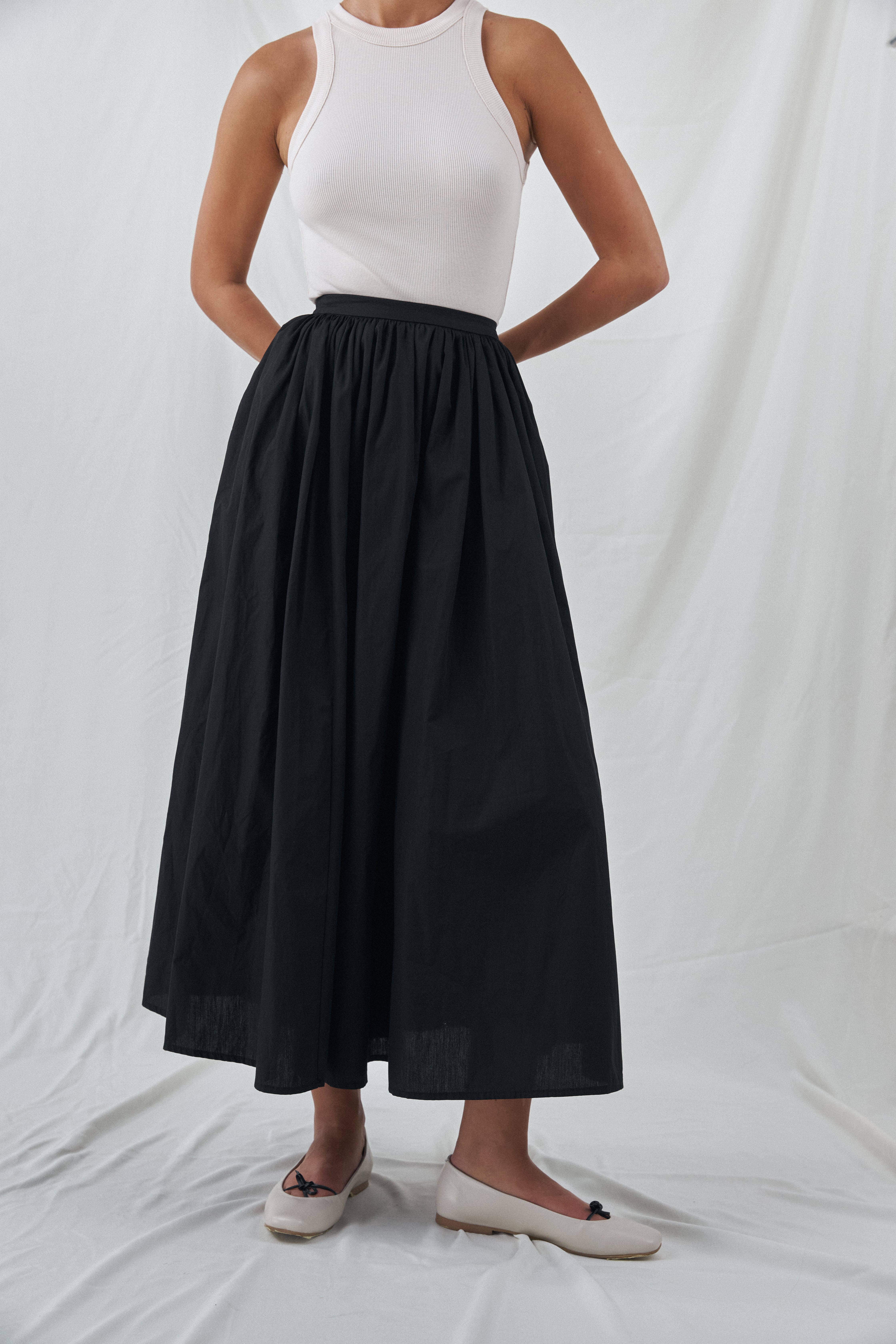 Mini Balloon Skirt in Cotton - Black | COOSH