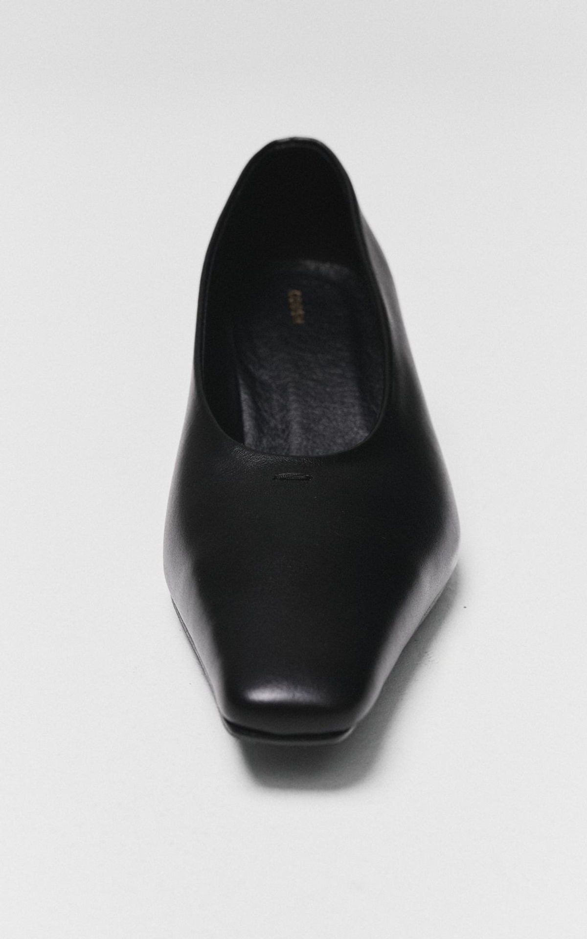 NOAH Leather Pumps with Pointed Toe