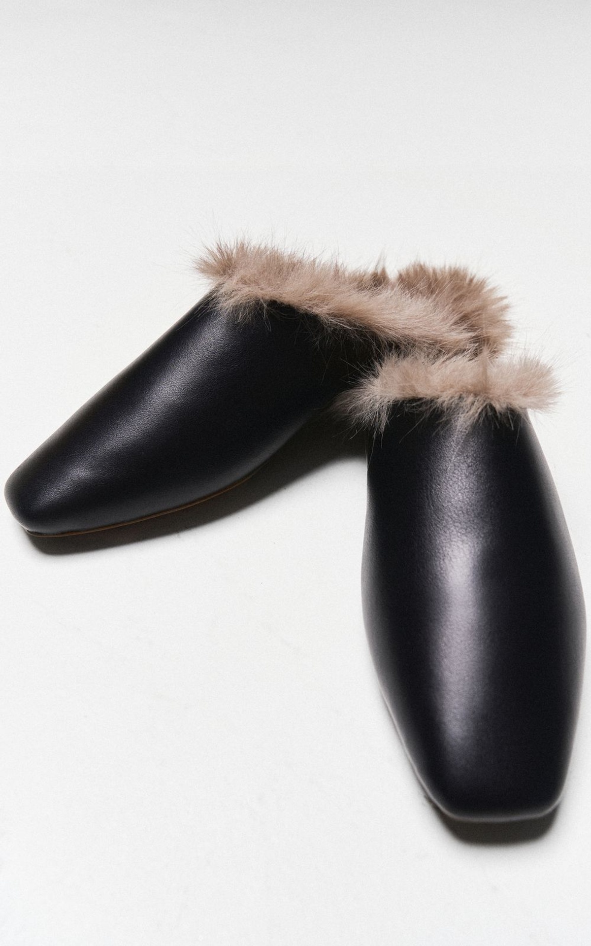 Fur-Trimmed Leather Mules ALMA