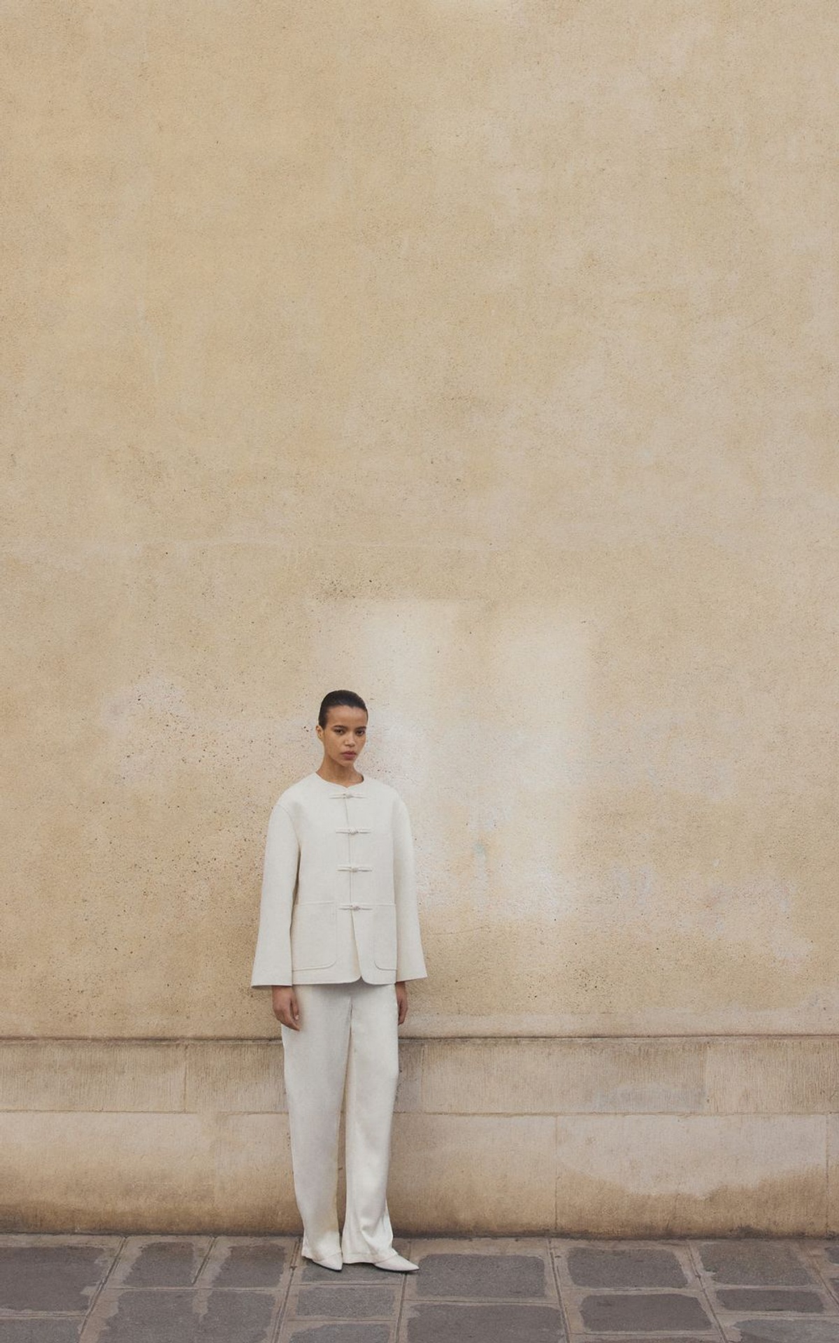 Напівпальто SAYA в азійському стилі