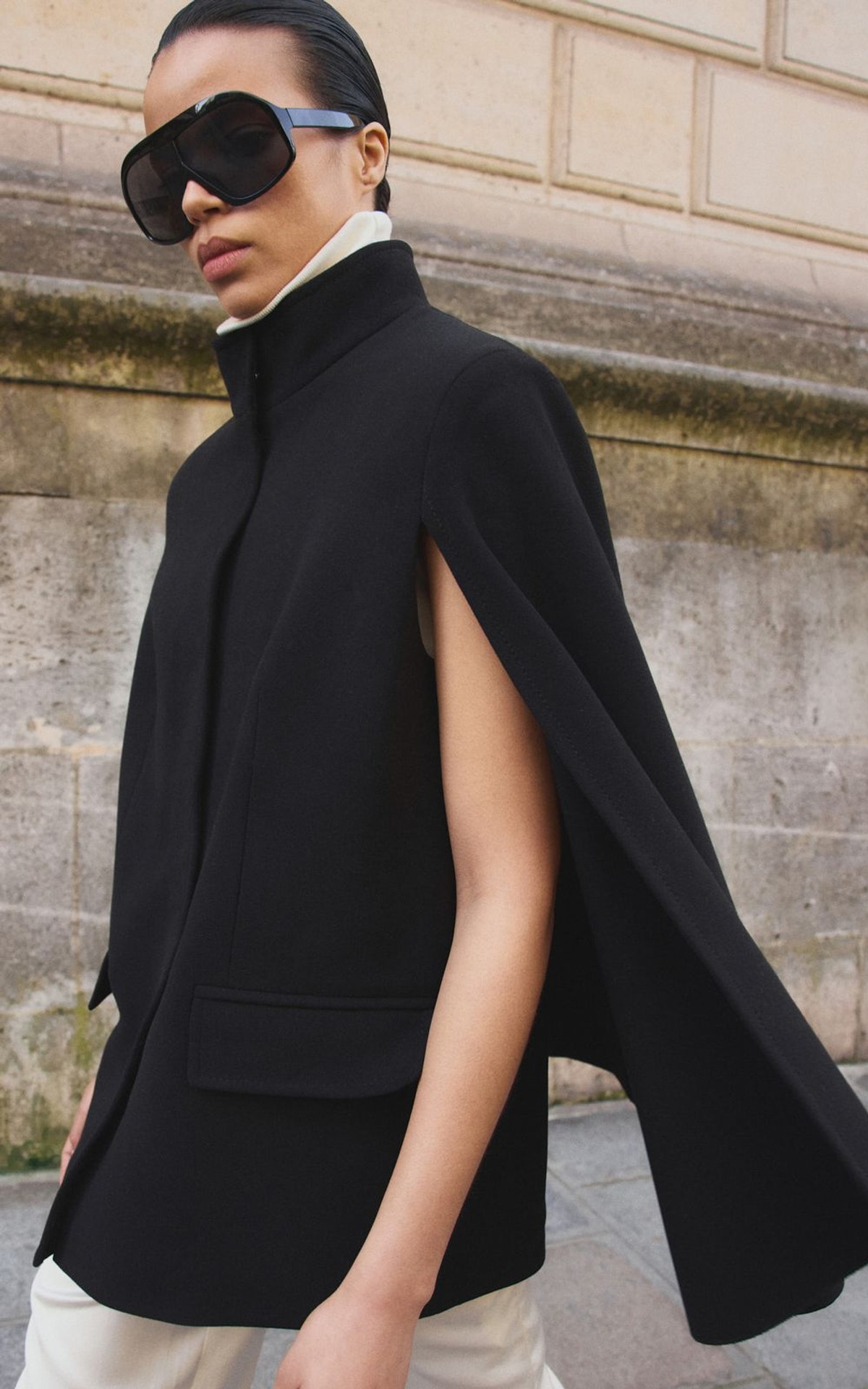 Пальто-кейп SOLA вкорочене вовняне