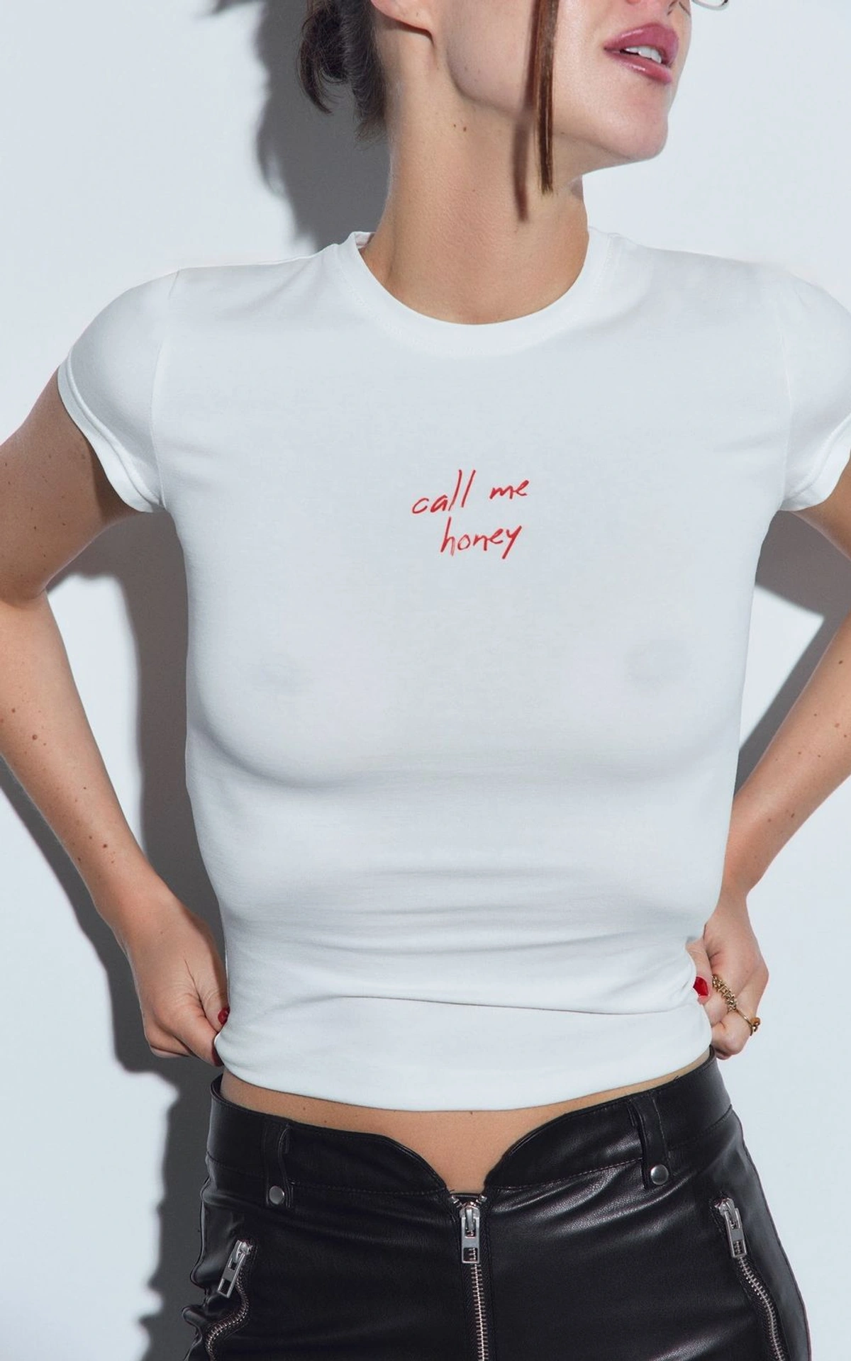 Футболка CALL ME HONEY