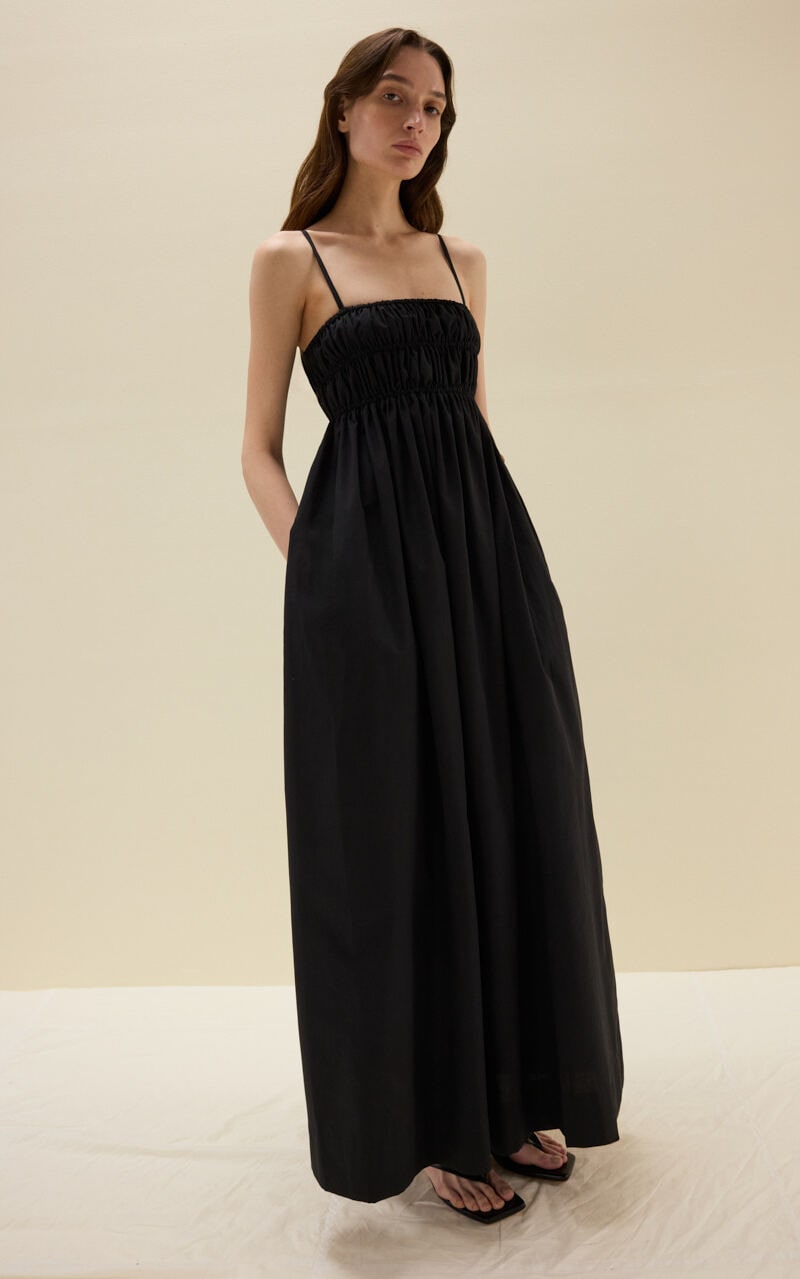 sweet sensation striped maxi dress - black Black Stripe Off Shoulder Midi Dress main image 0