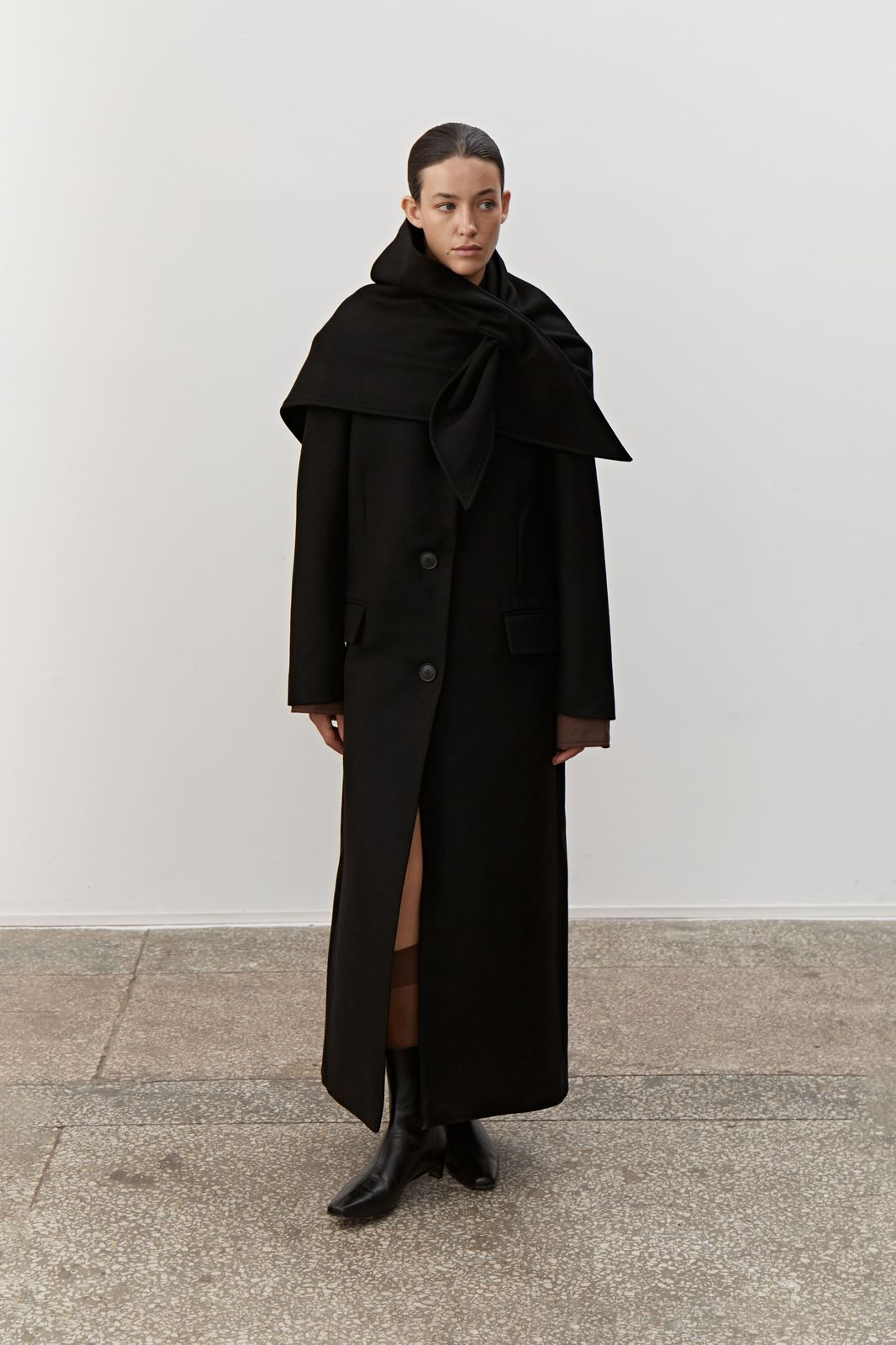 Obszerna Wełniana Chusta na Głowę