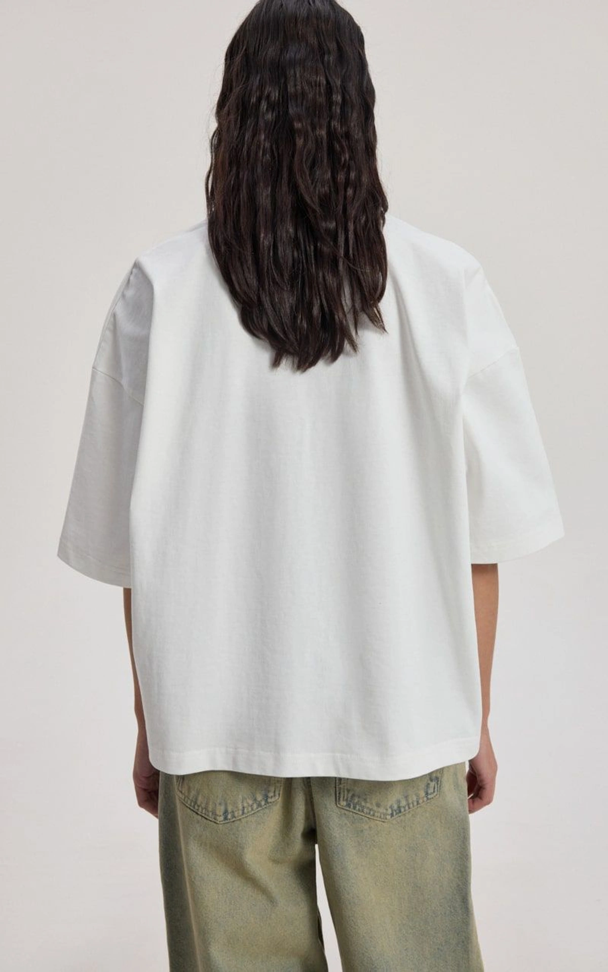 Oversized T-shirt "ANNOYING EXTROVERT"