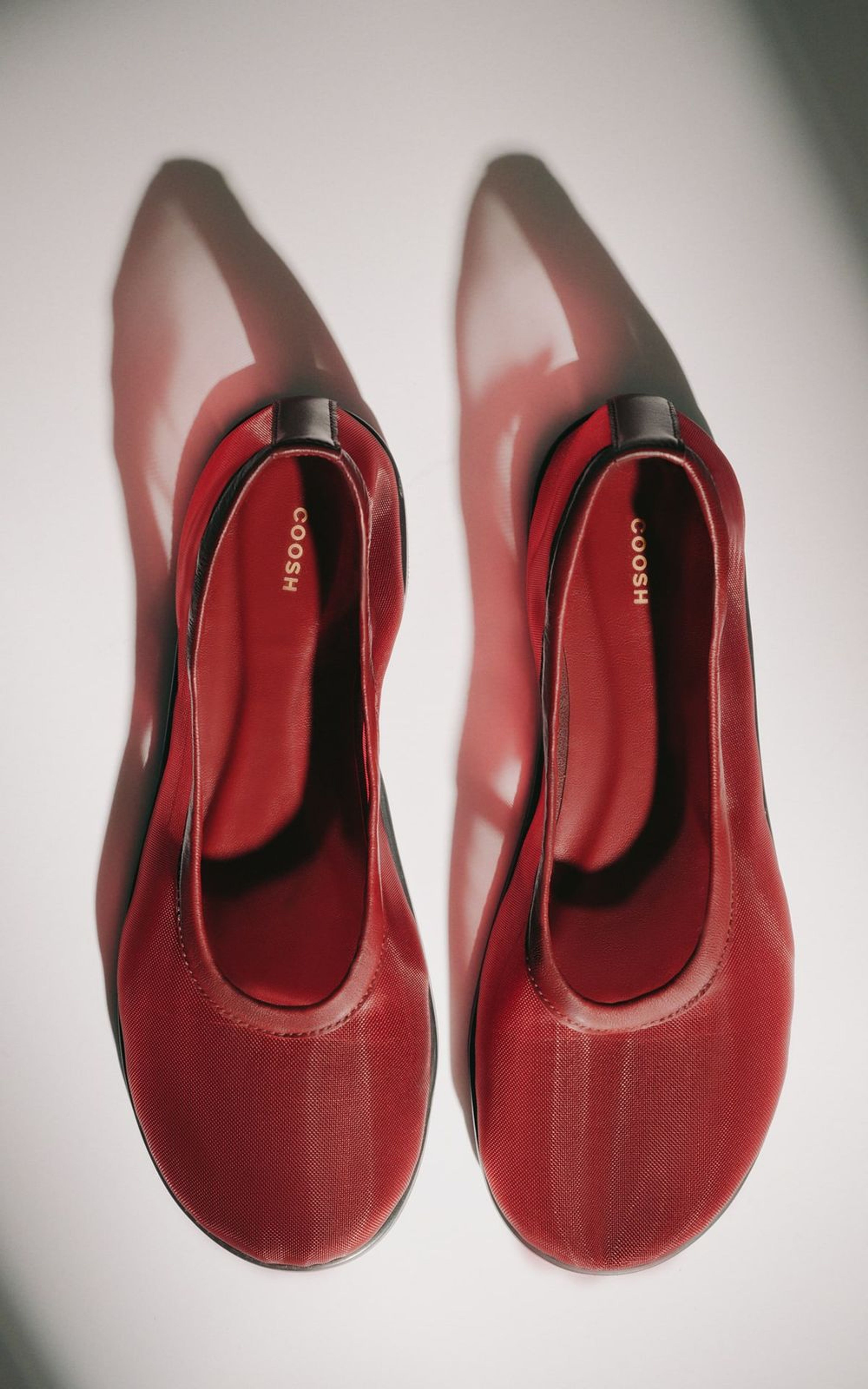 Балетки напівпрозорі в сітку з круглим мисом