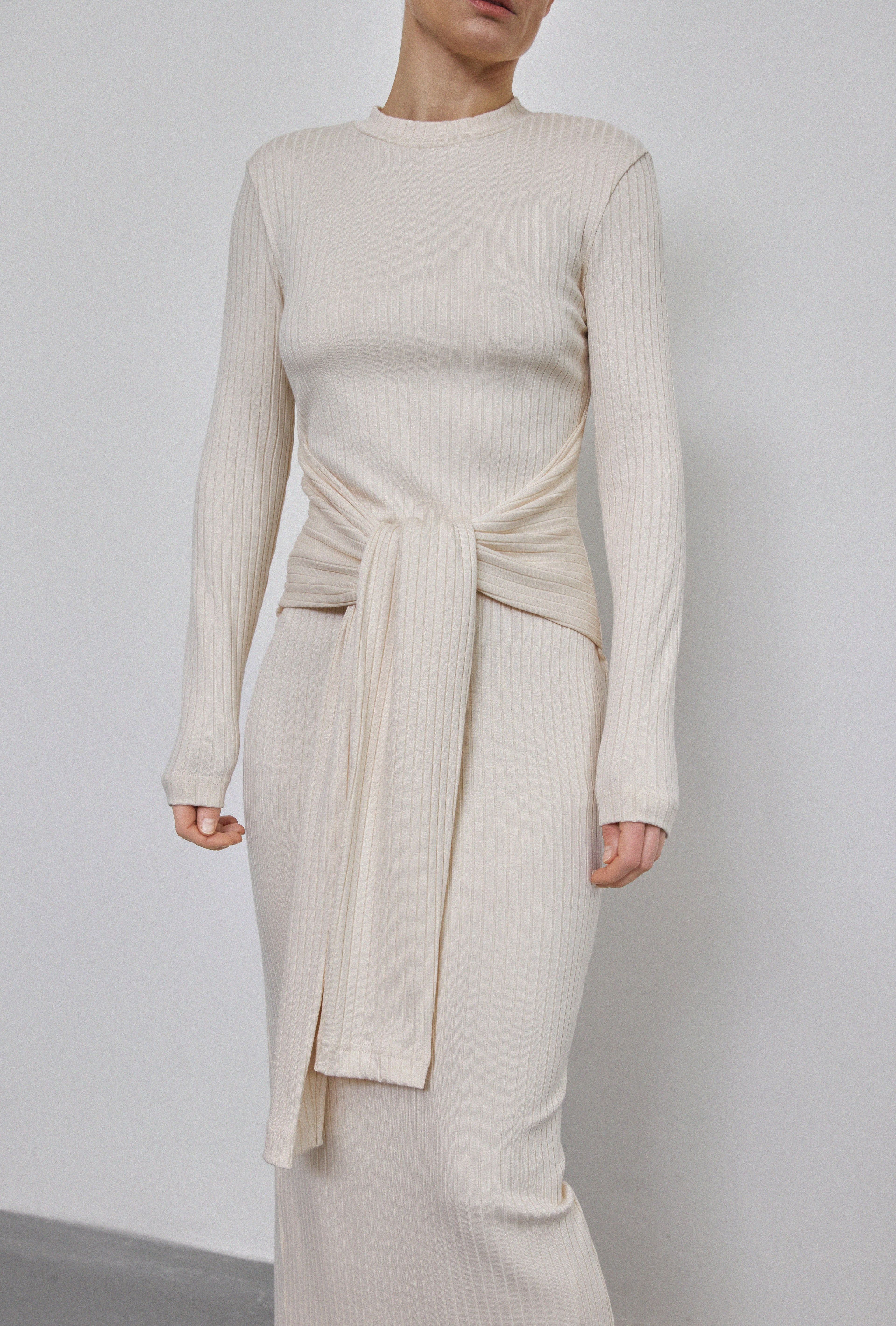 Sukienka Maxi CELESTE z Dekoracyjnym Paskiem