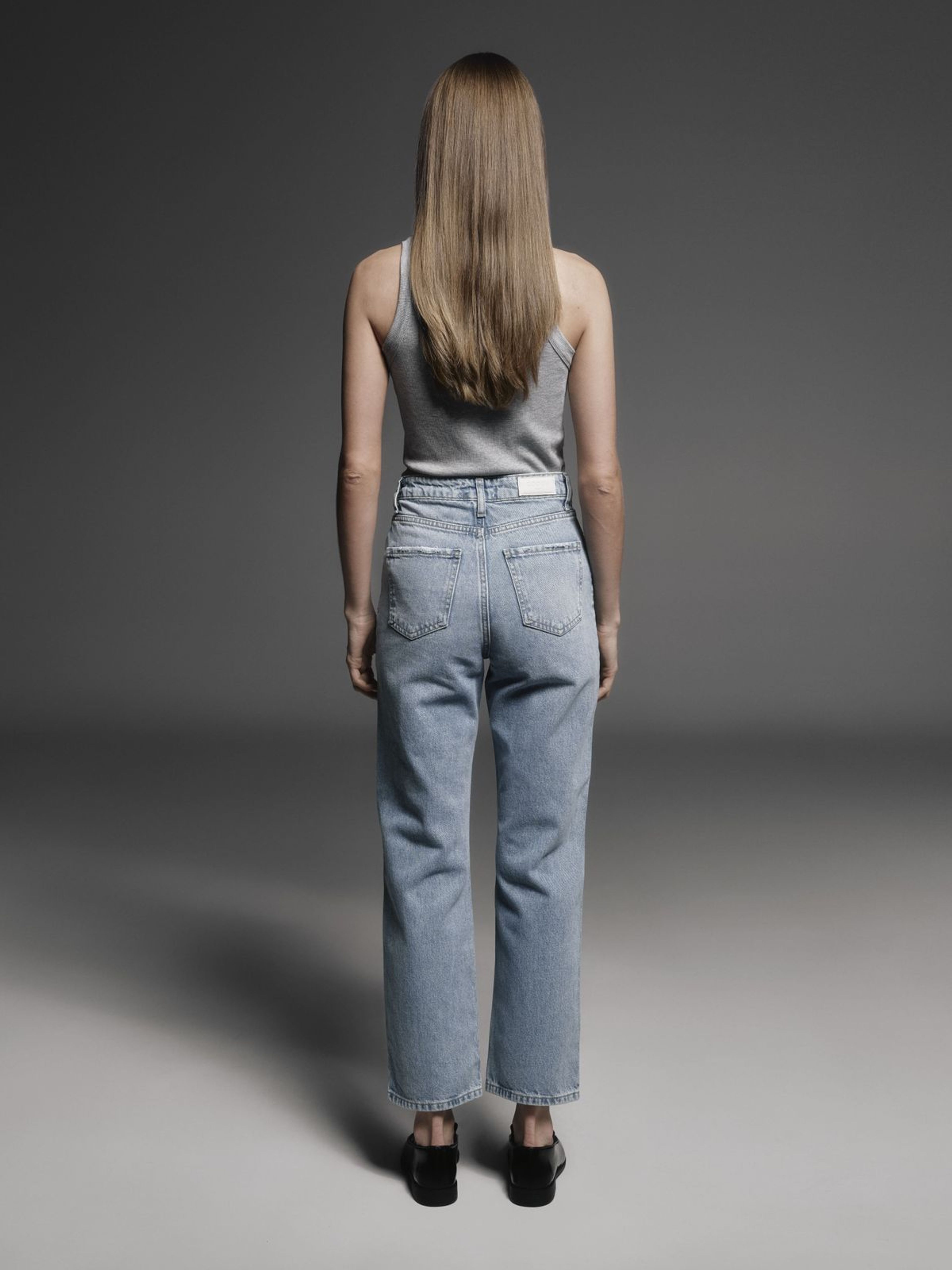 Basic Cropped Length Jeans