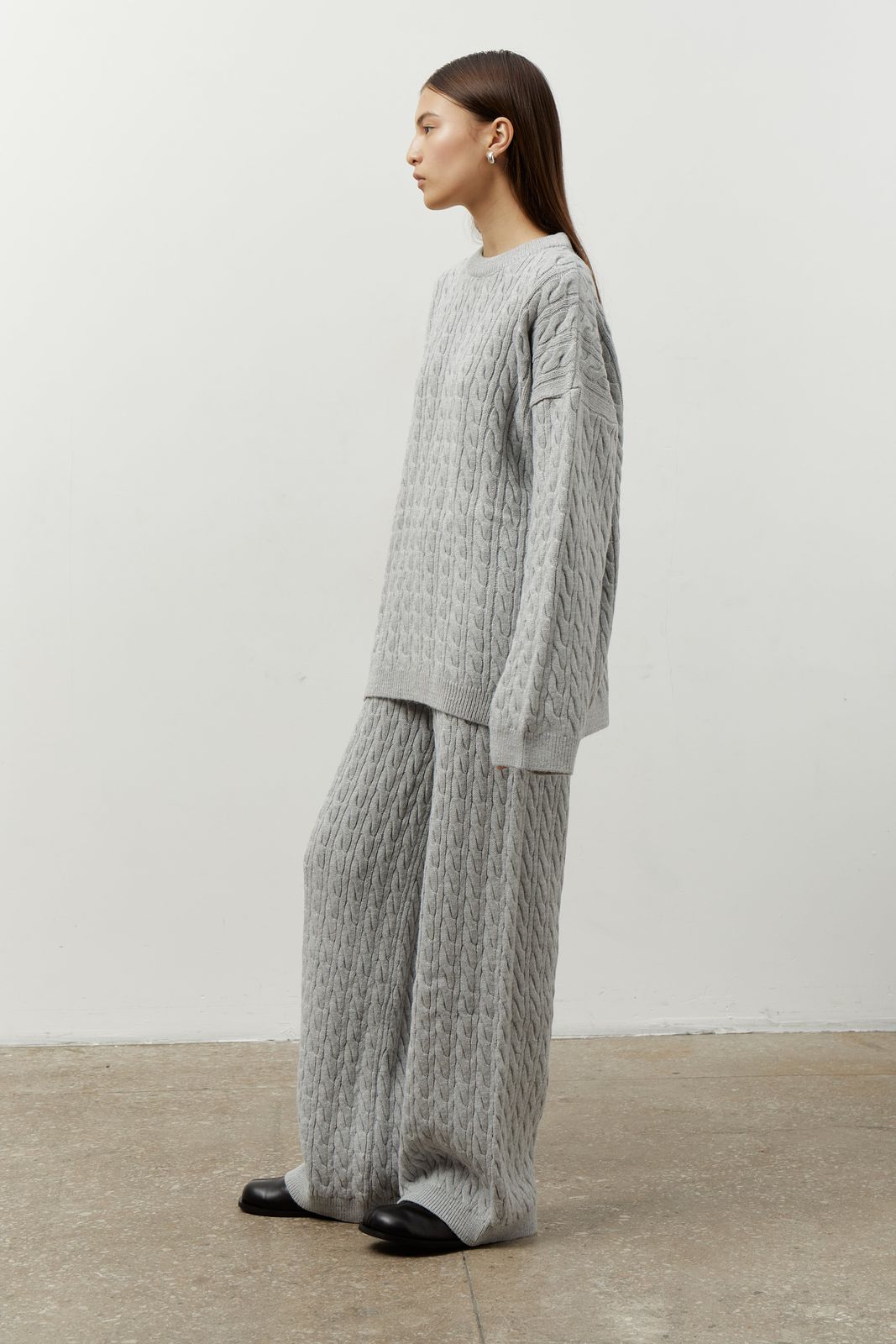 colored stitch slit knit trousers / gray | soduk