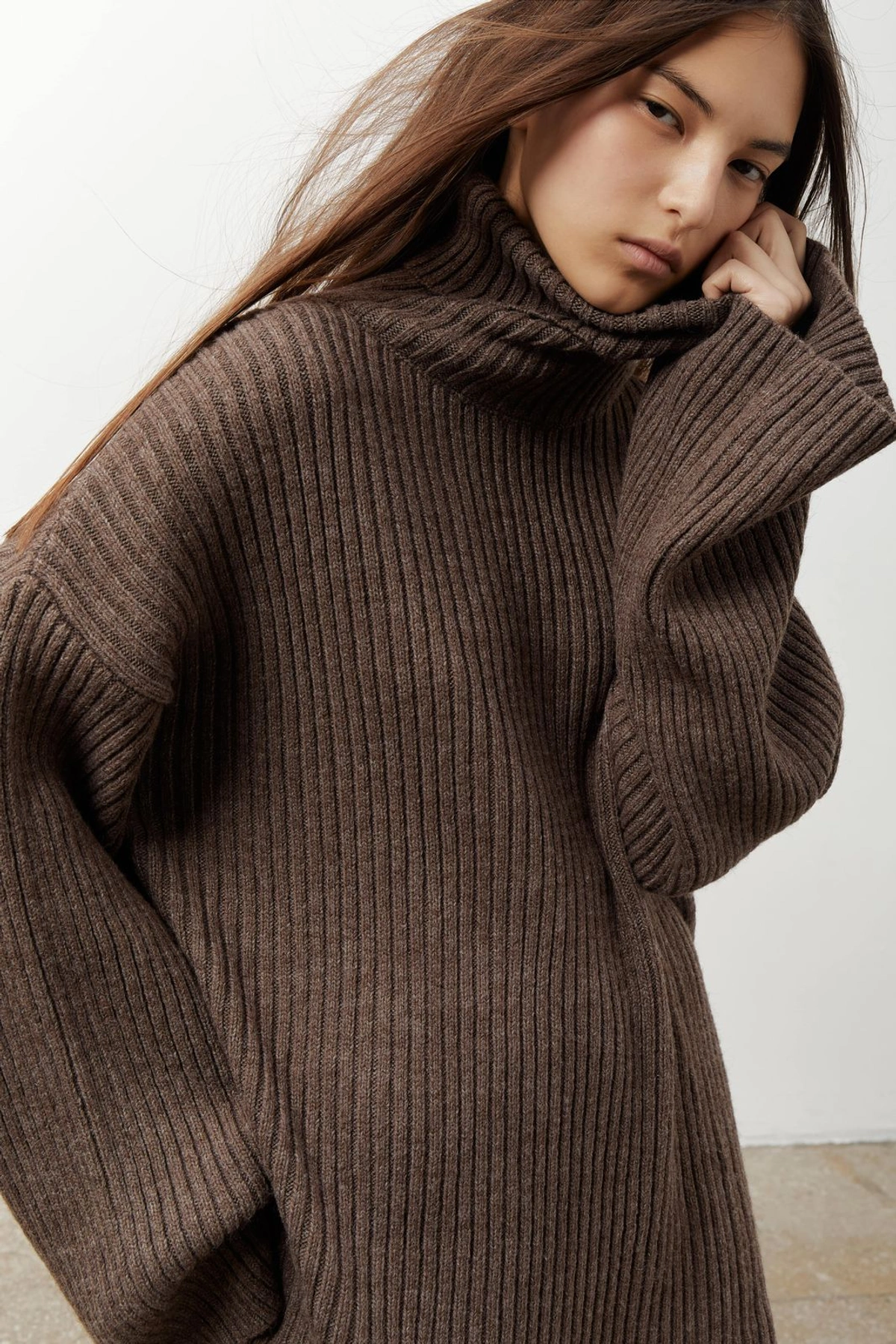 Wełniany Komplet COZY: Sweter i Spodnie