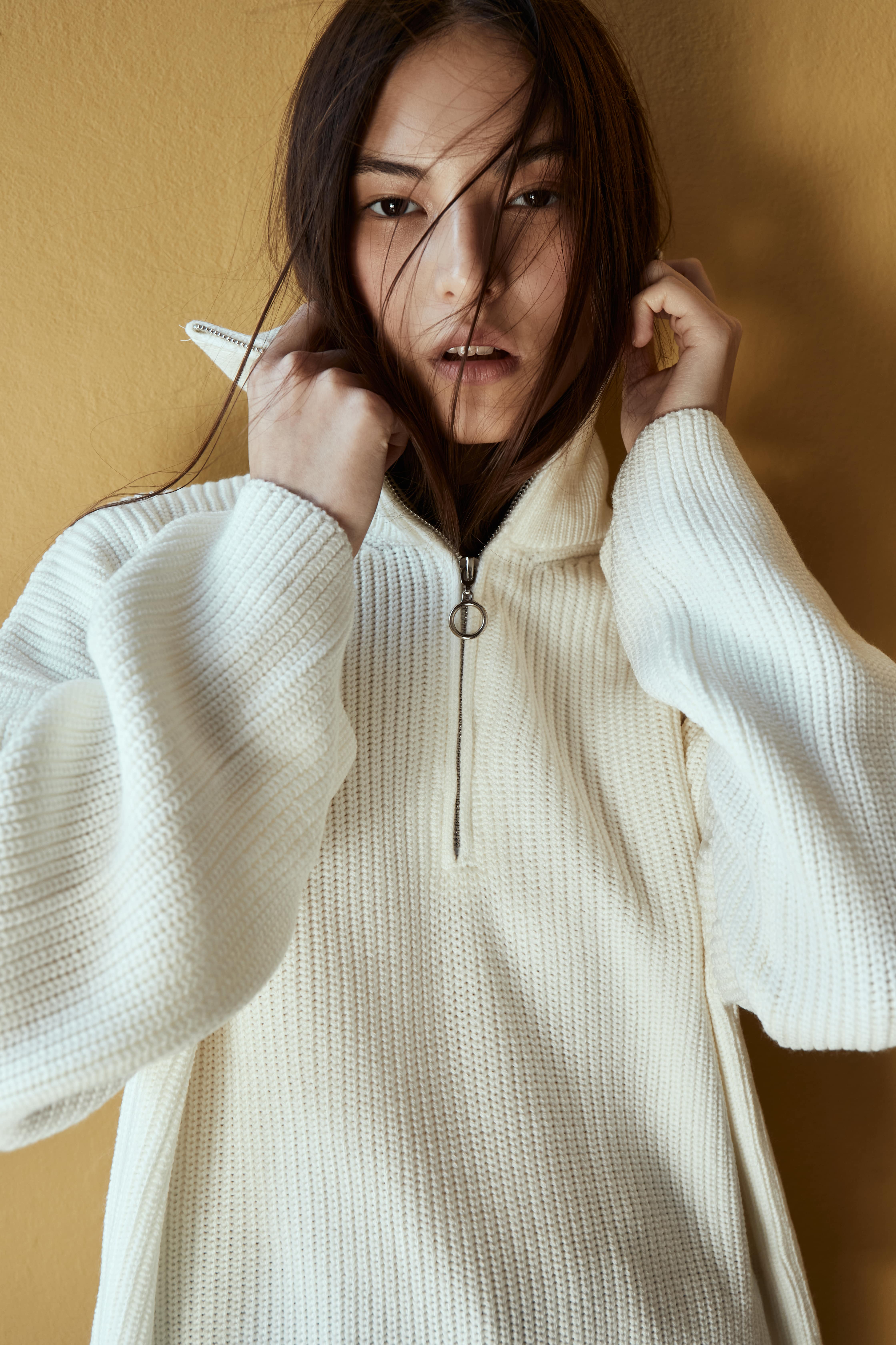 Zippered OSLO Sweater - Milky | COOSH