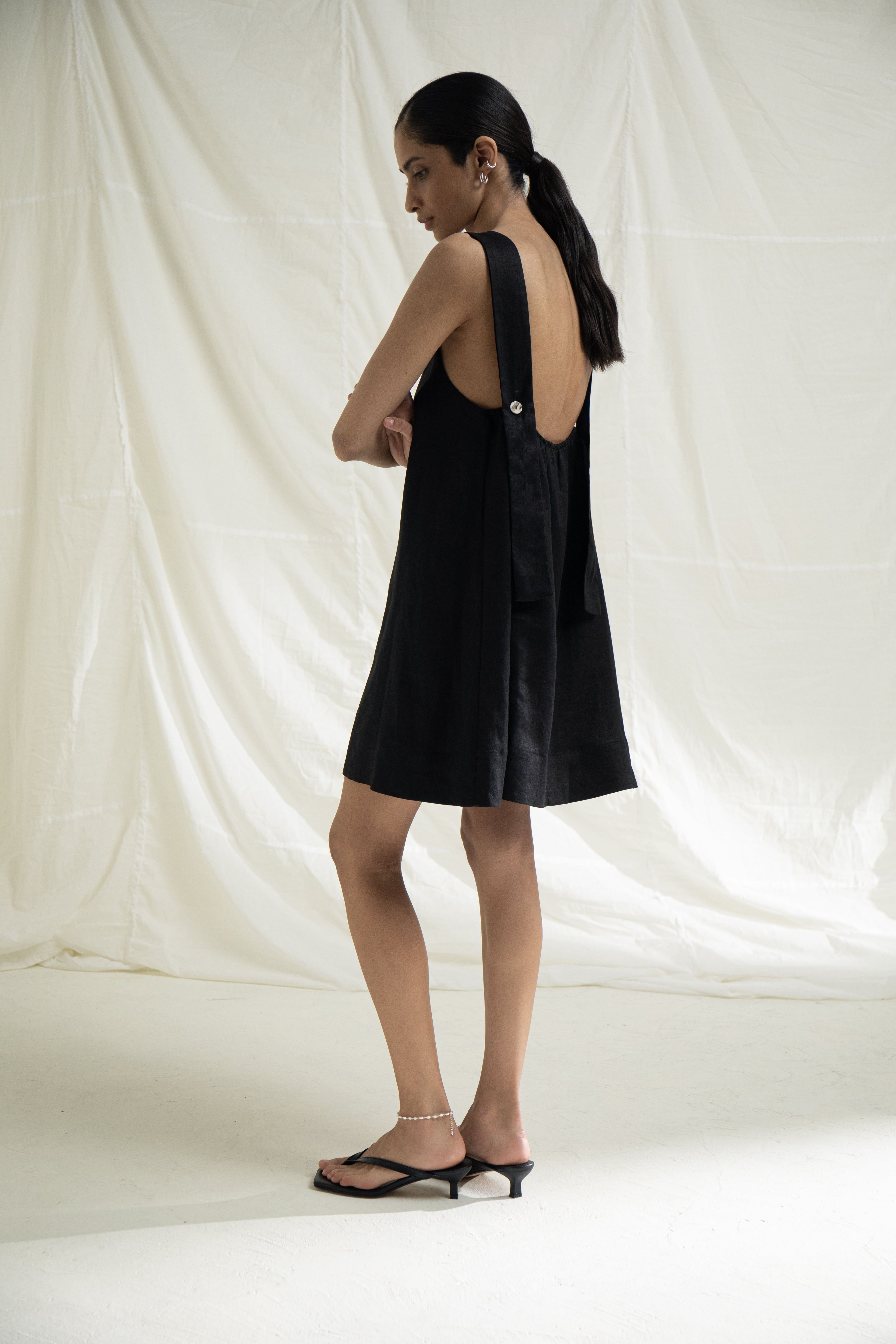 Сукня-трапеція з коноплі