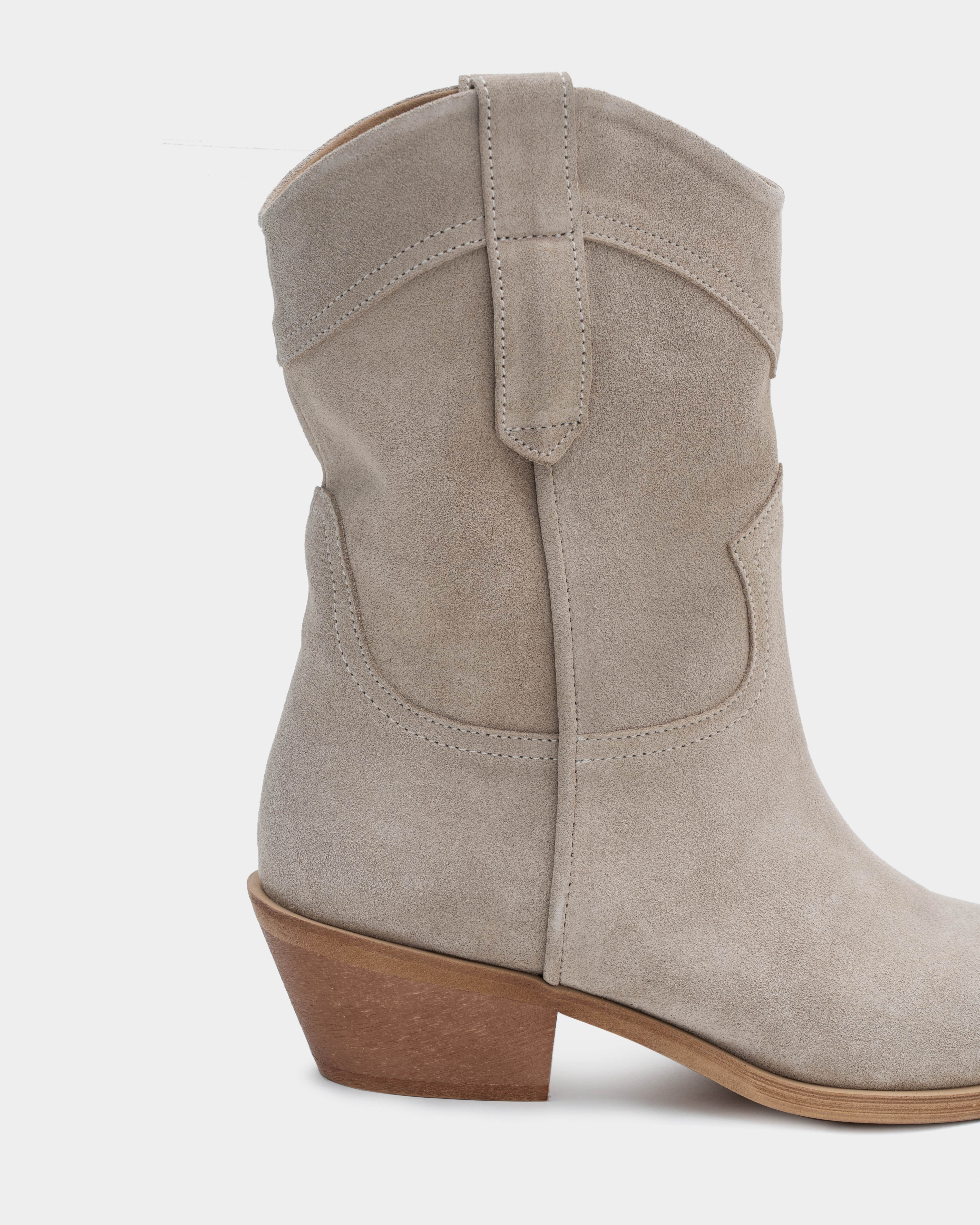 Suede Heeled Cowboy Boots HOWDY - Beige | COOSH