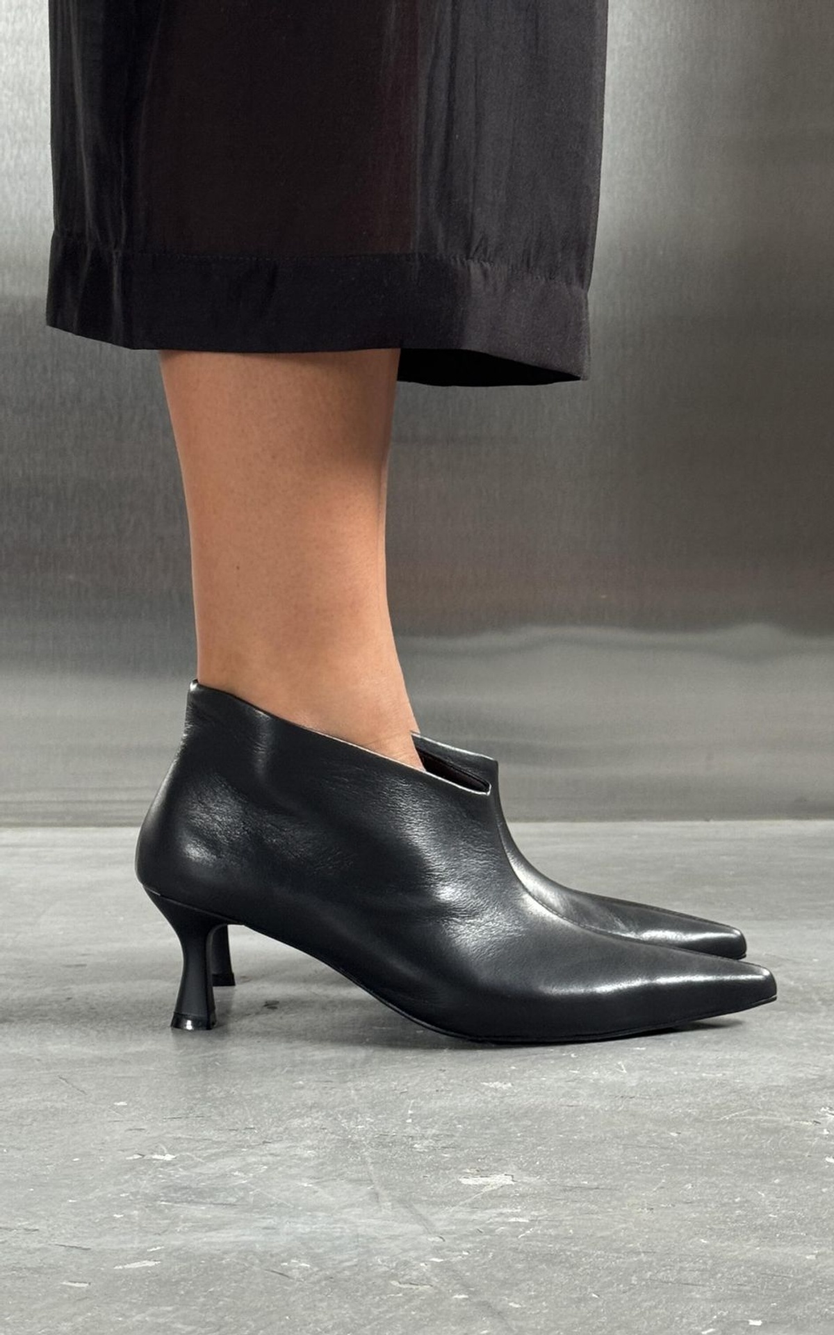 SARA Leather Ankle Boots With Pointed Toe