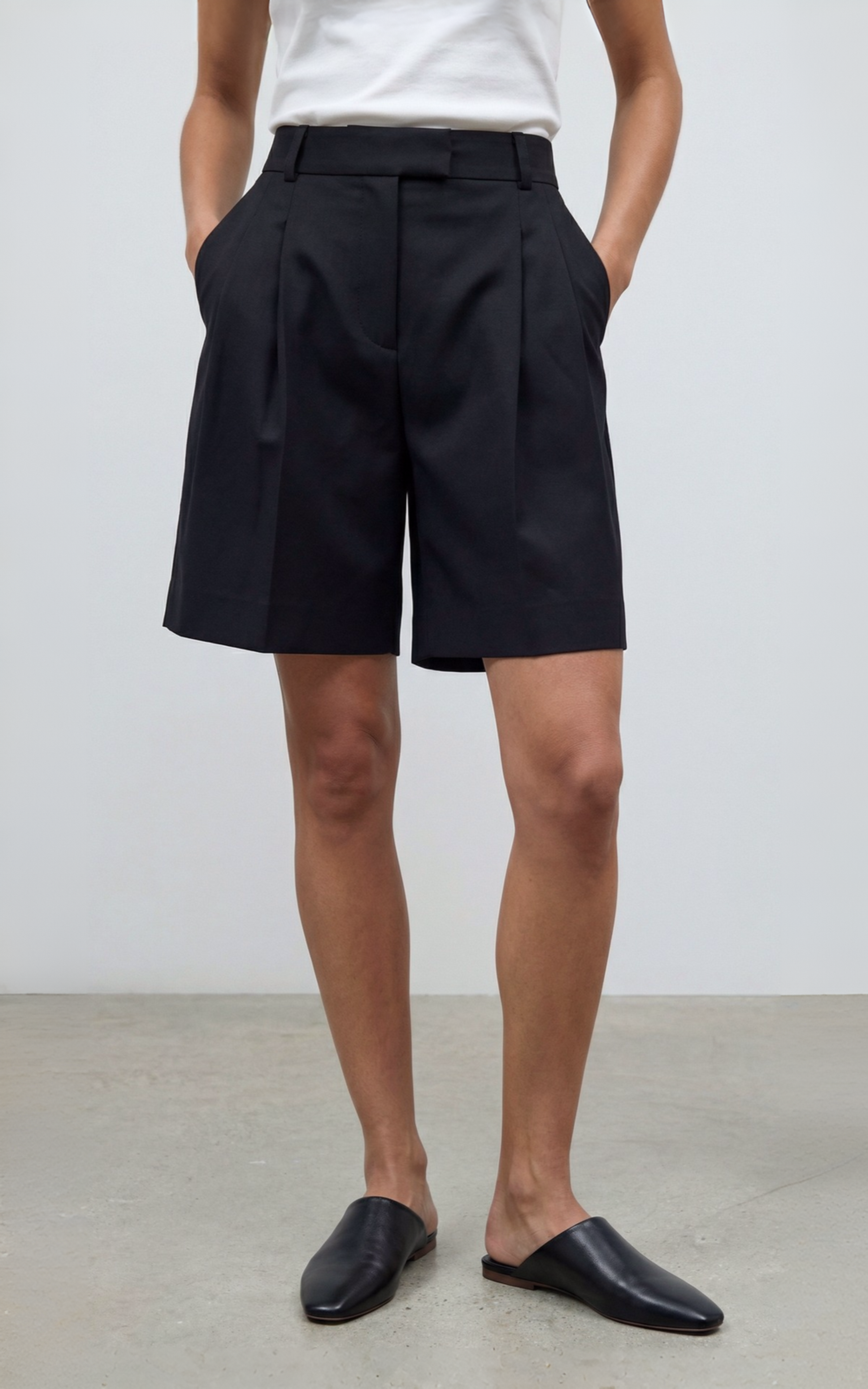 Шорти бермуди з костюмної тканини