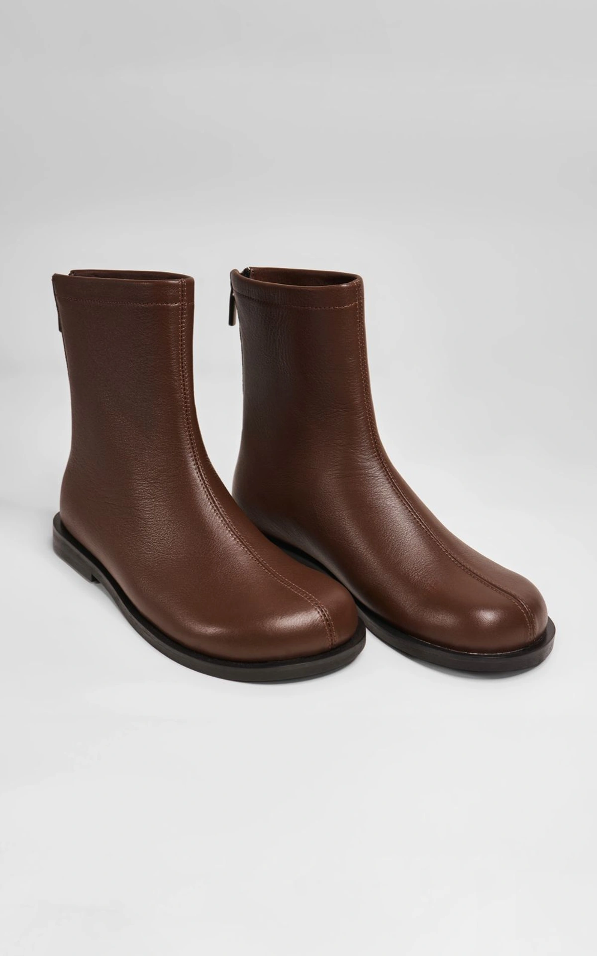 Insulated Leather Ankle Boots THÈA