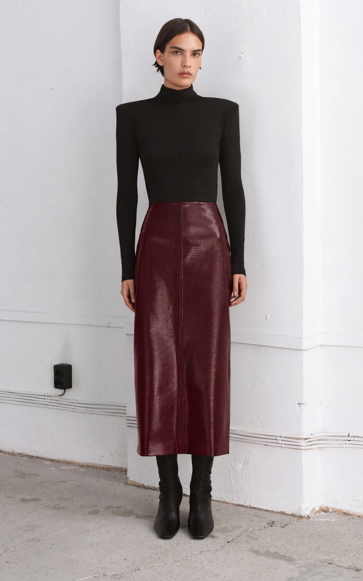 Fitted Midi Skirt with Animal Print