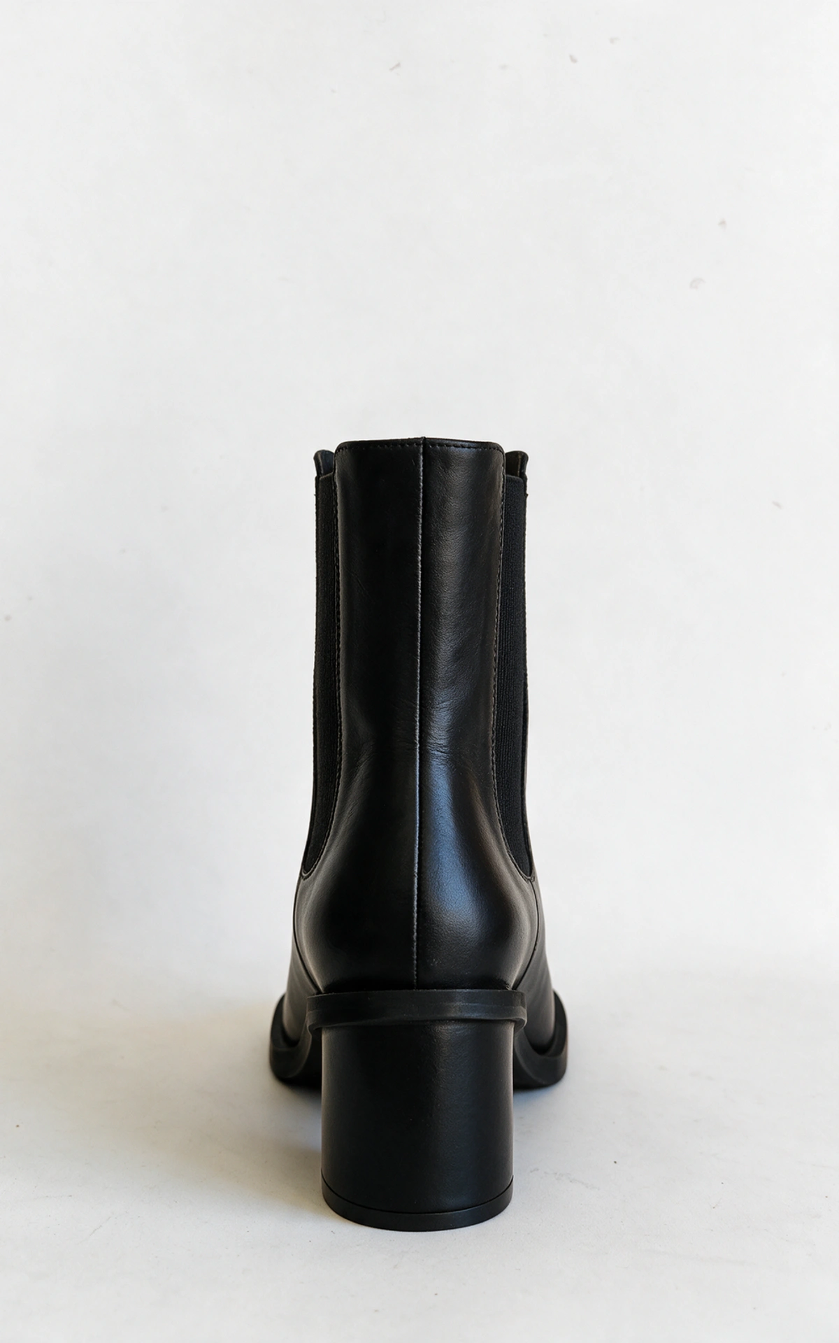 Leather Ankle Boots RUNE with Statement Zip