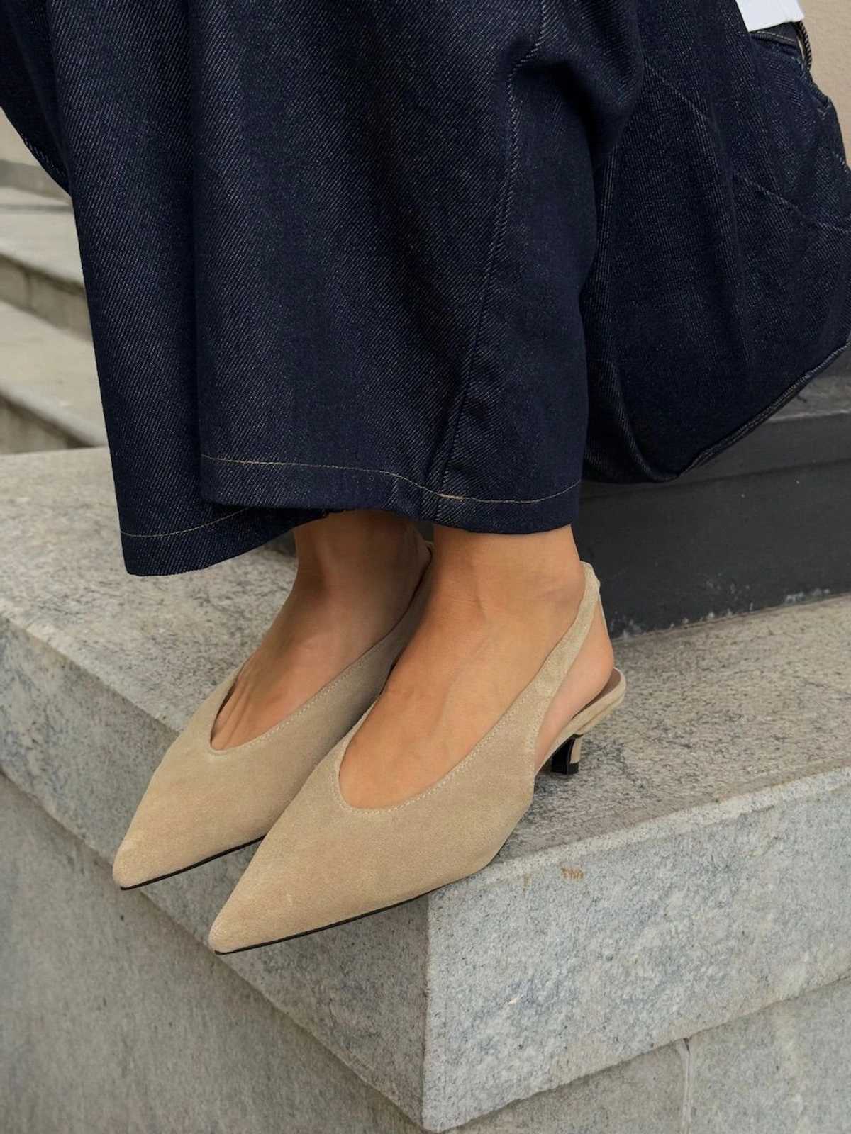 CONSTANCE Suede Slingbacks with Pointed Toe